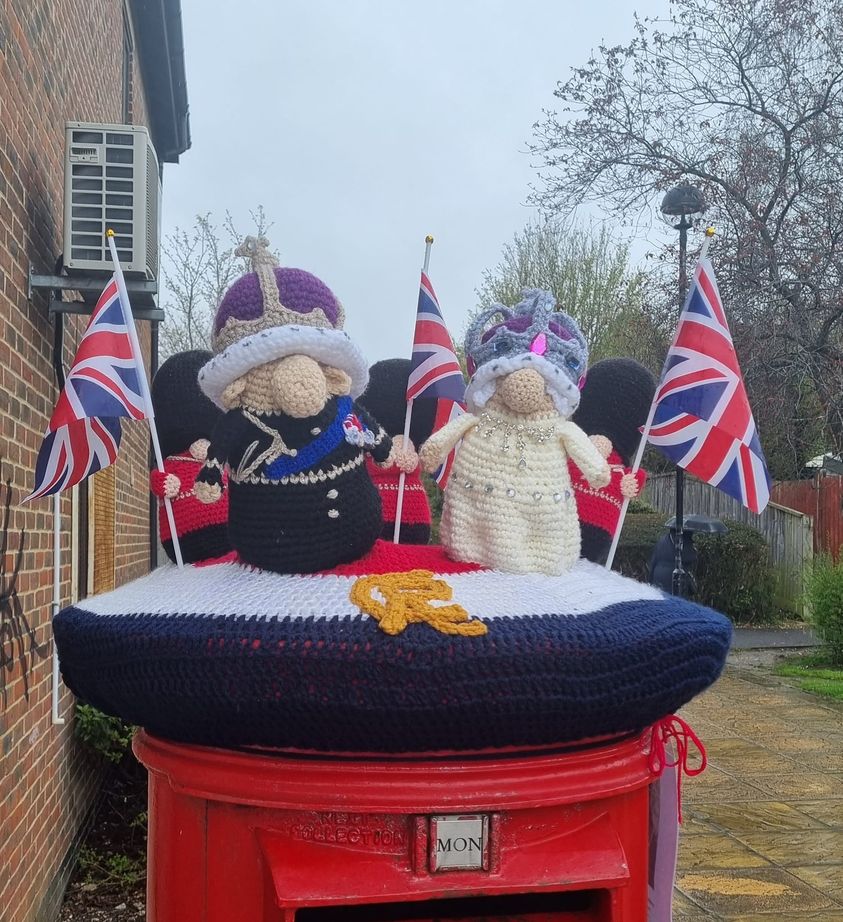 Crocheted King and Queen on postbox