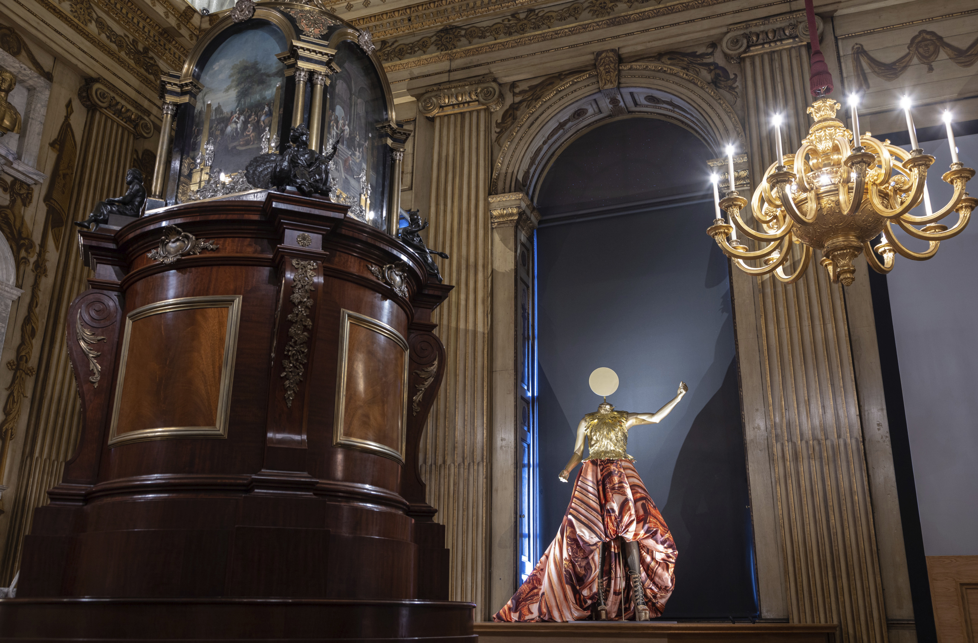 The Cupola Room at Kensington Palace, displaying a Giles Deacon corset gown inspired by the room and worn by Billy Porter to the 2020 Oscars 