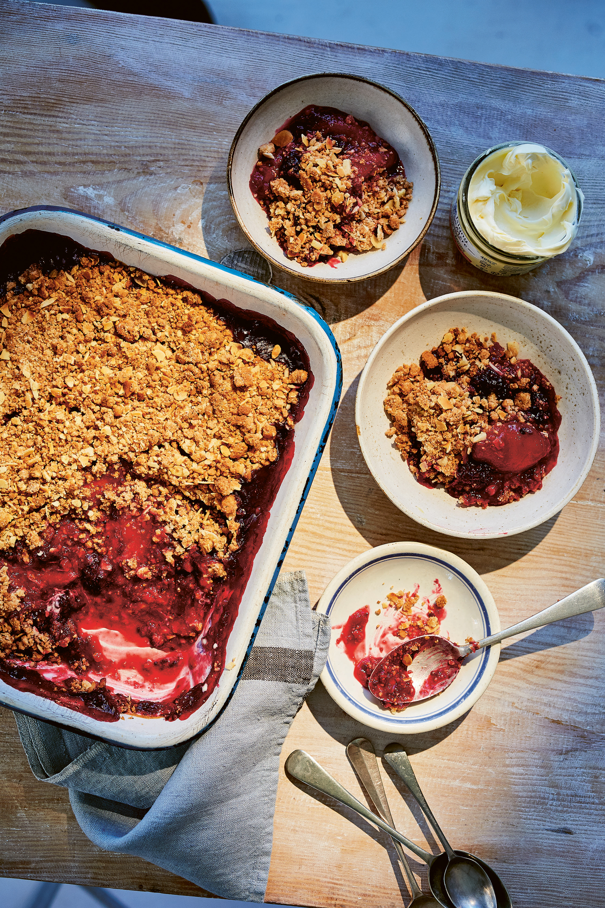Blackberry and peach crisp