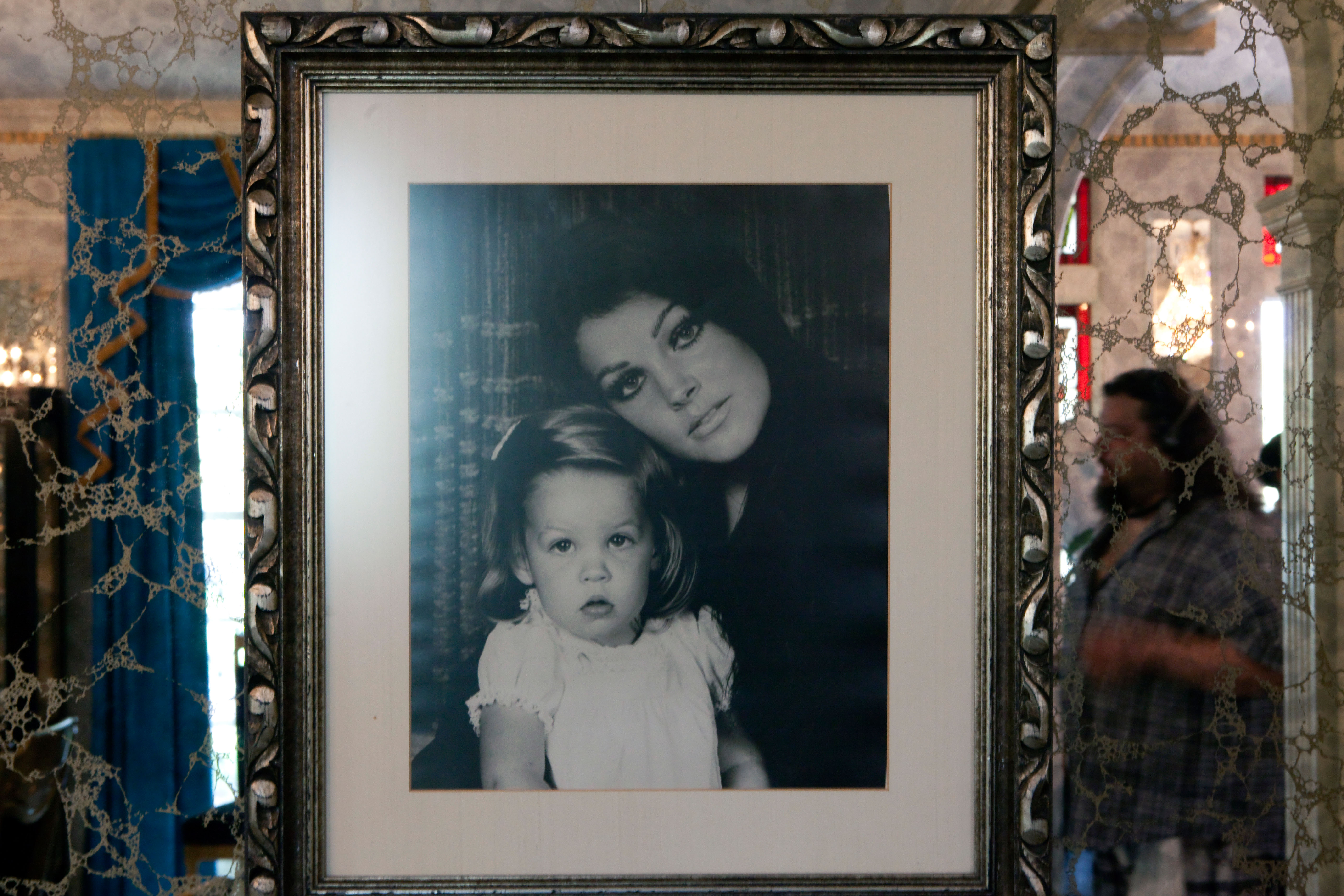 For Priscilla Presley, Lisa Marie Is Another Public, Painful Loss