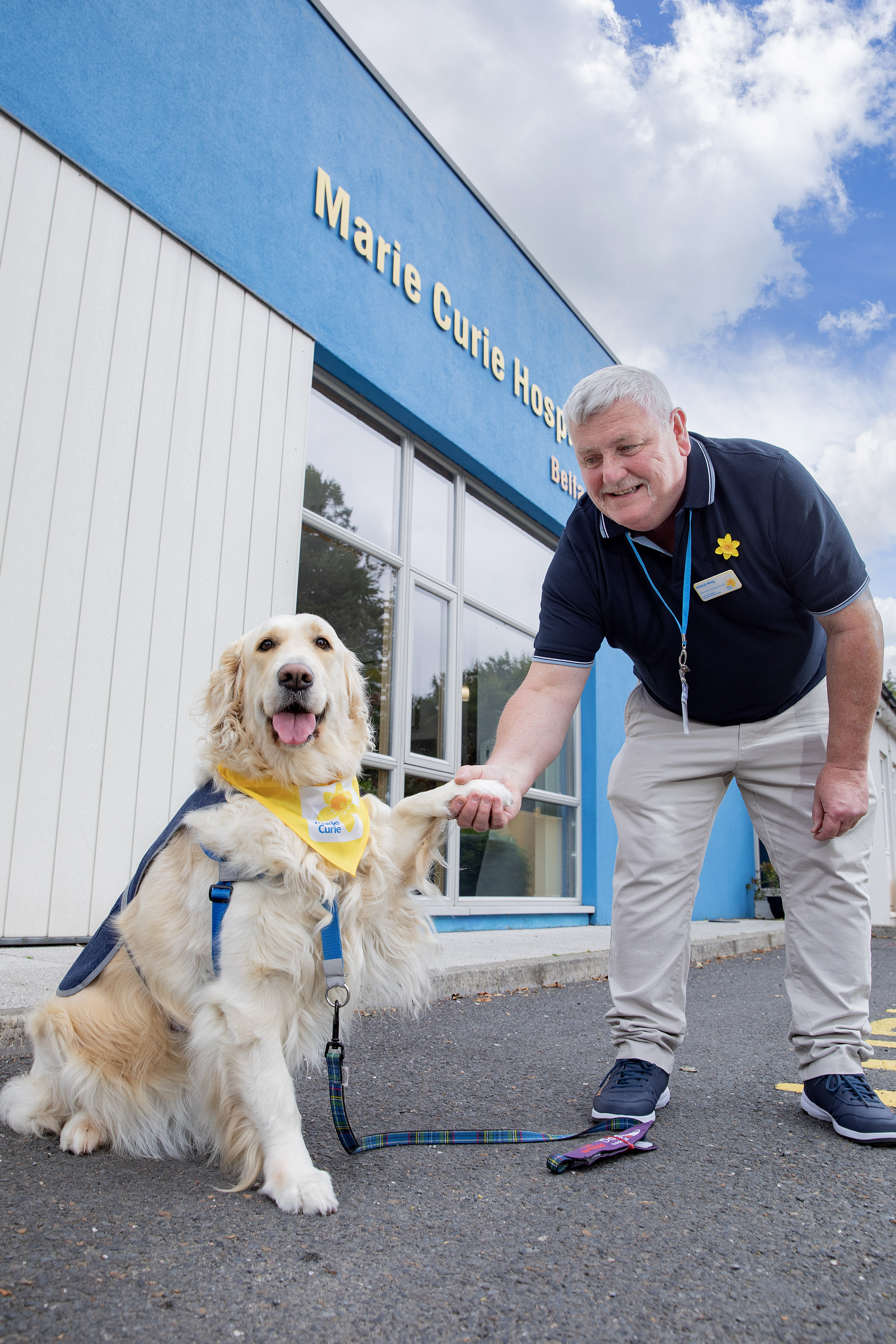 Sandi and owner Alistair King. (Phil Smyth/Marie Curie handout).