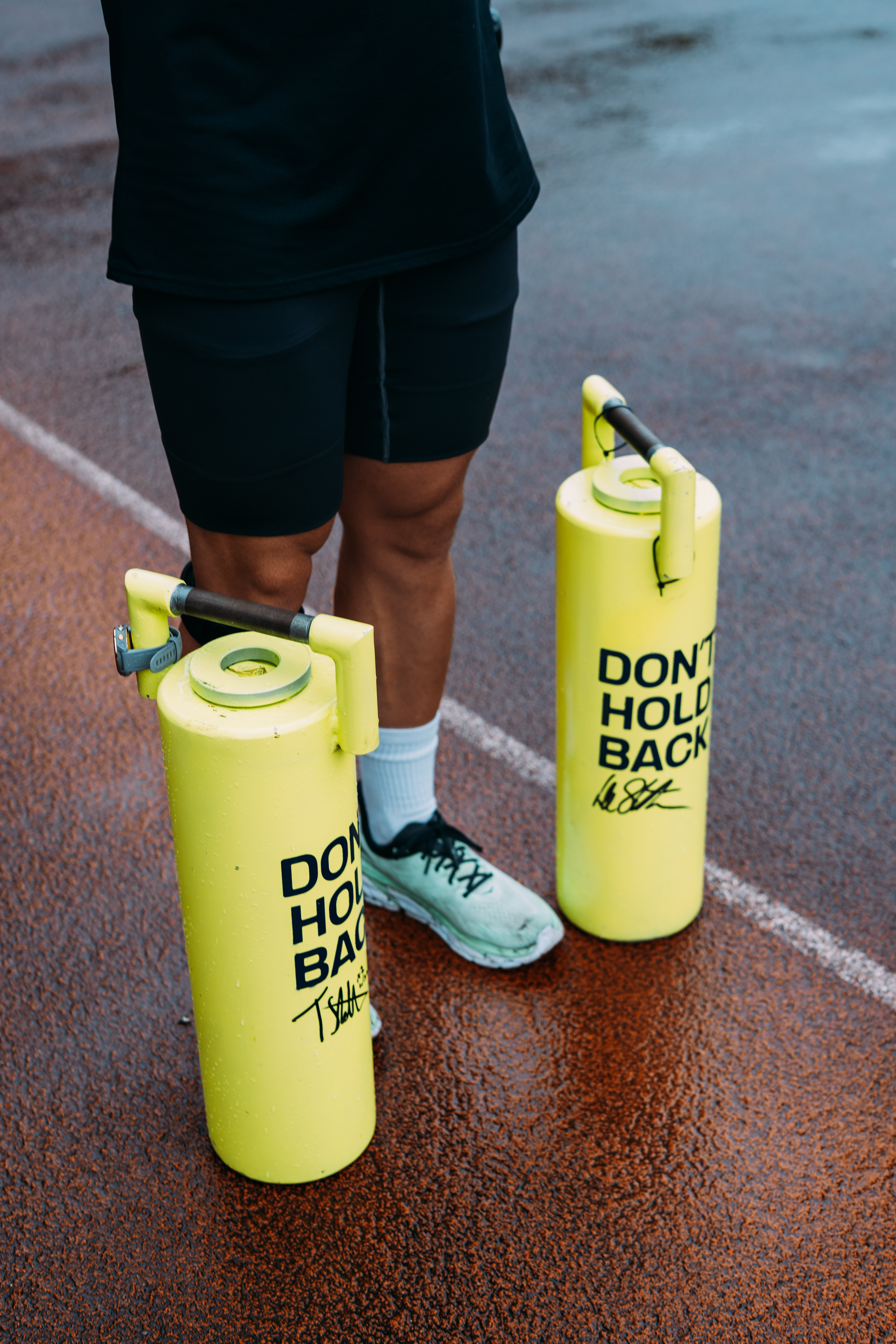 Weights on the ground 