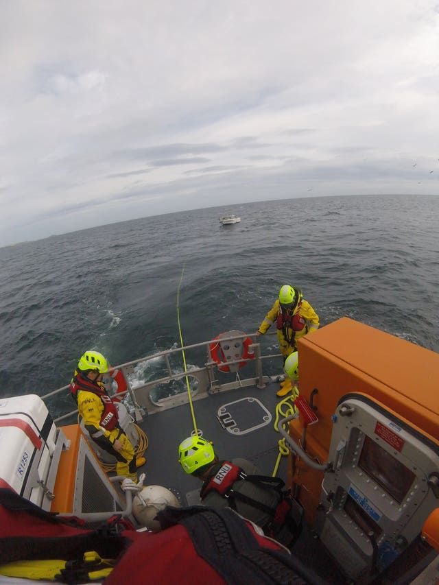 Five people rescued after boat engine fails two miles off coast of Co Cork