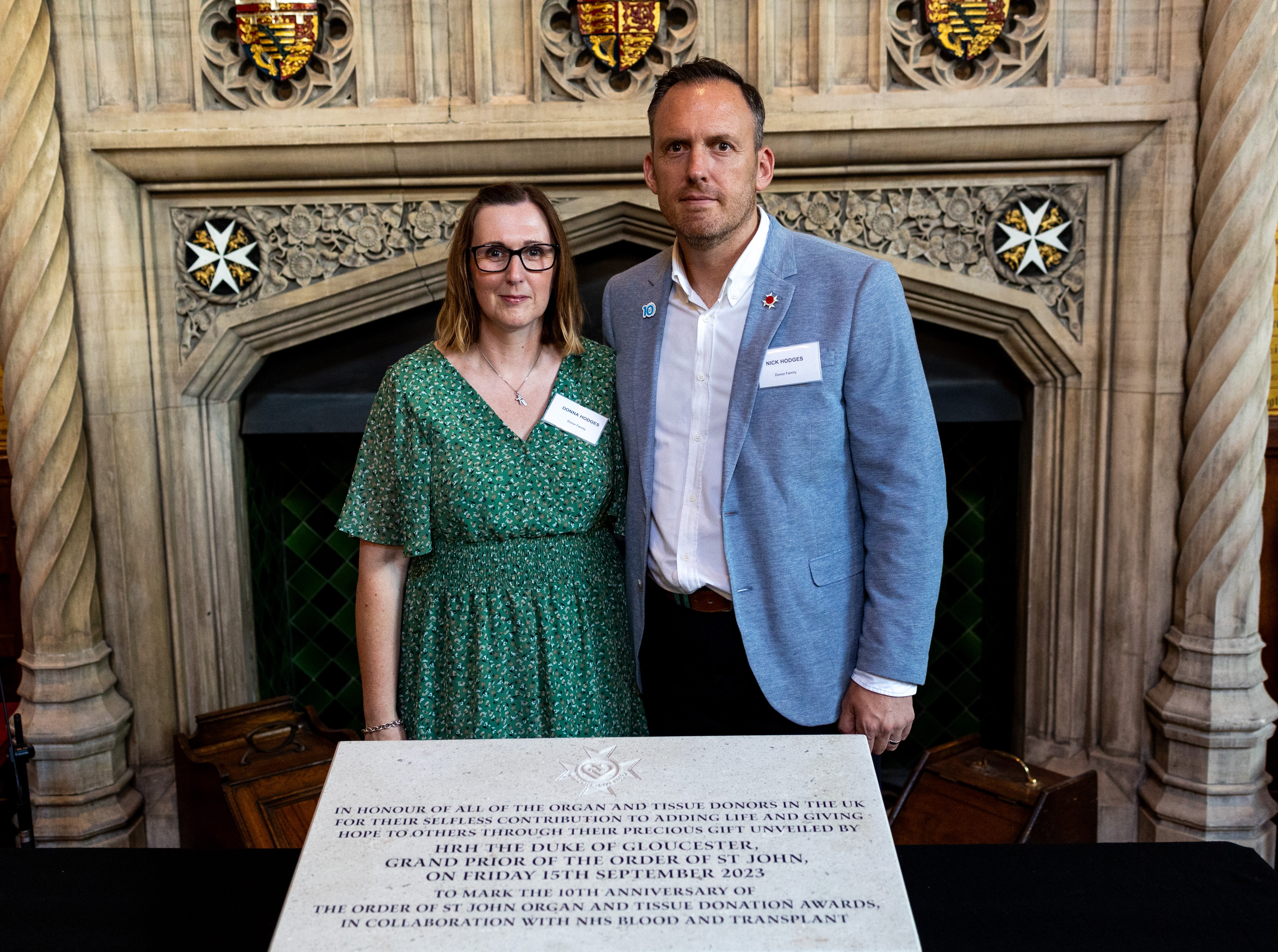 Nick and Donna Hodges at the unveiling of the memorial (NHS Blood and Transplant/PA)