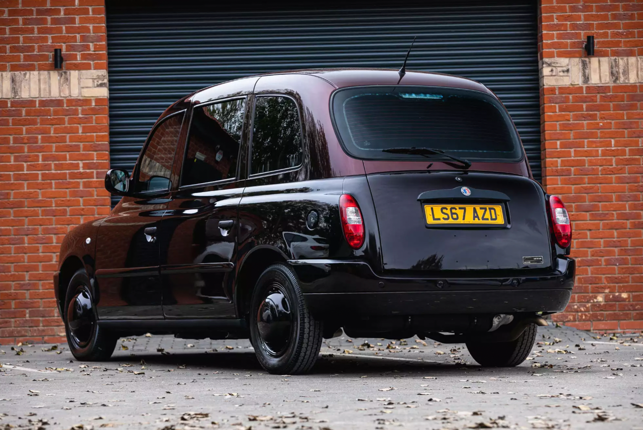 ‘Rolls-Royce of London taxi cabs’ heads to auction | Shropshire Star