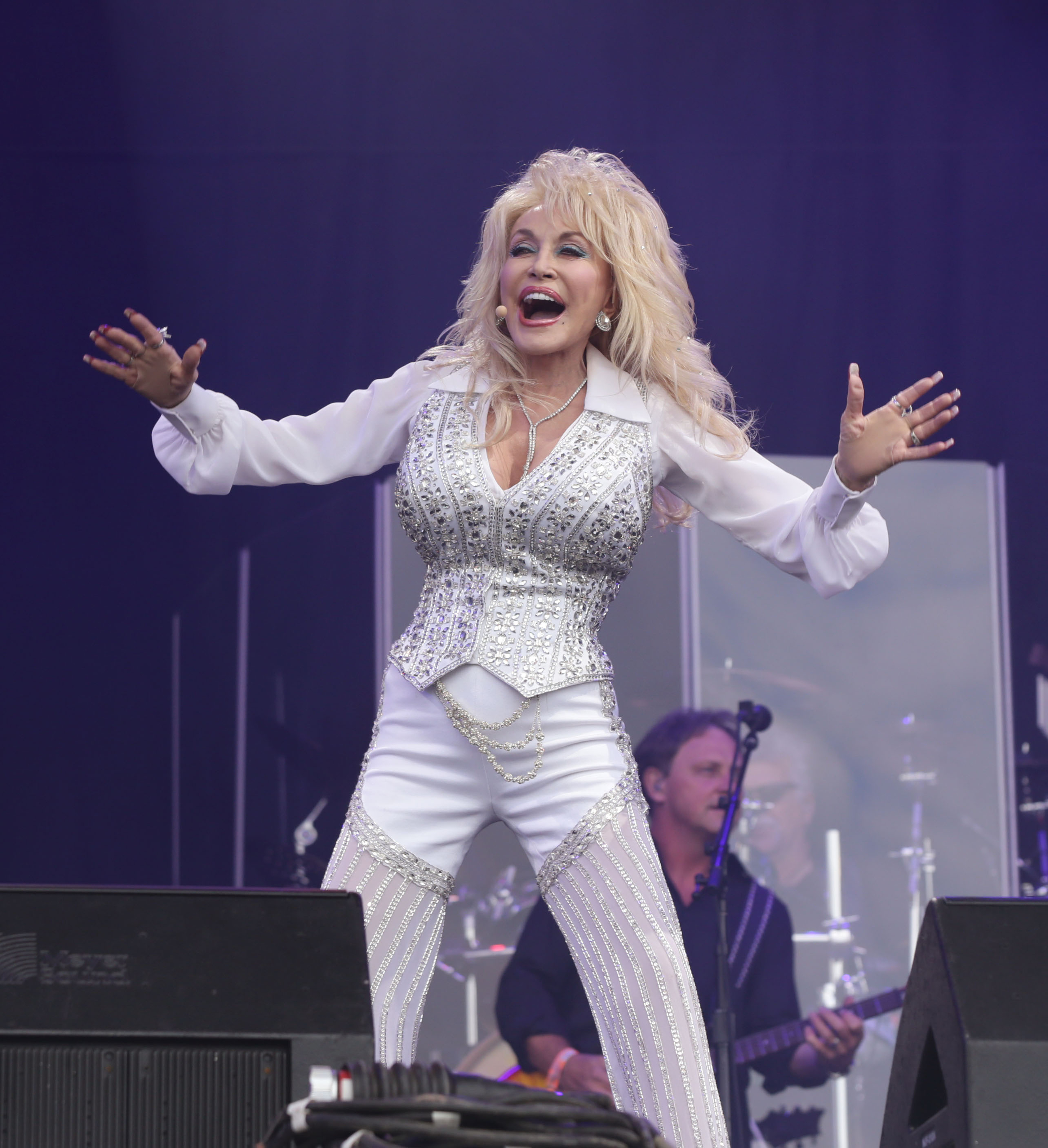 Dolly Parton performing at Glastonbury in 2014 