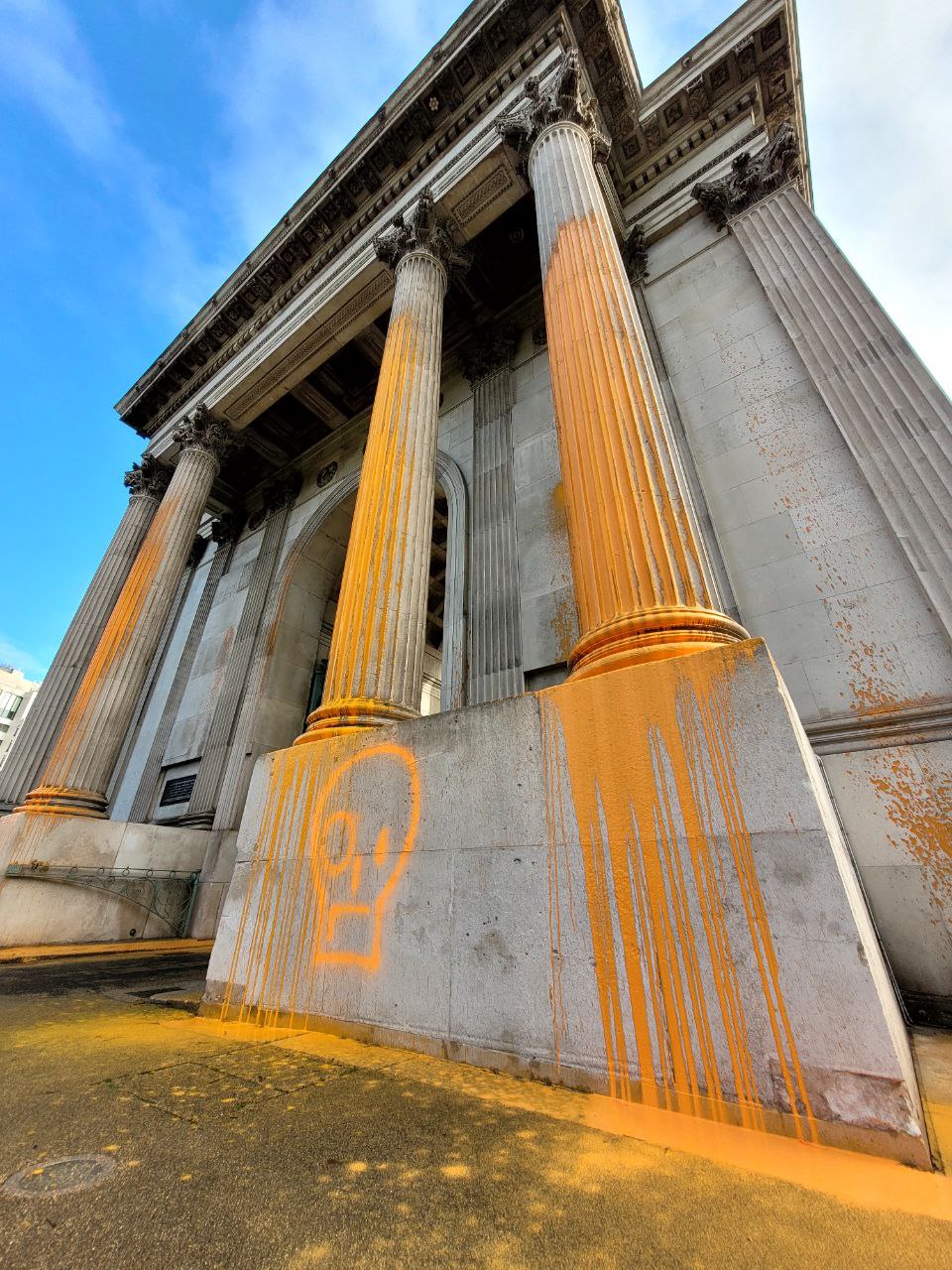 Orange paint sprayed on Wellington Arch