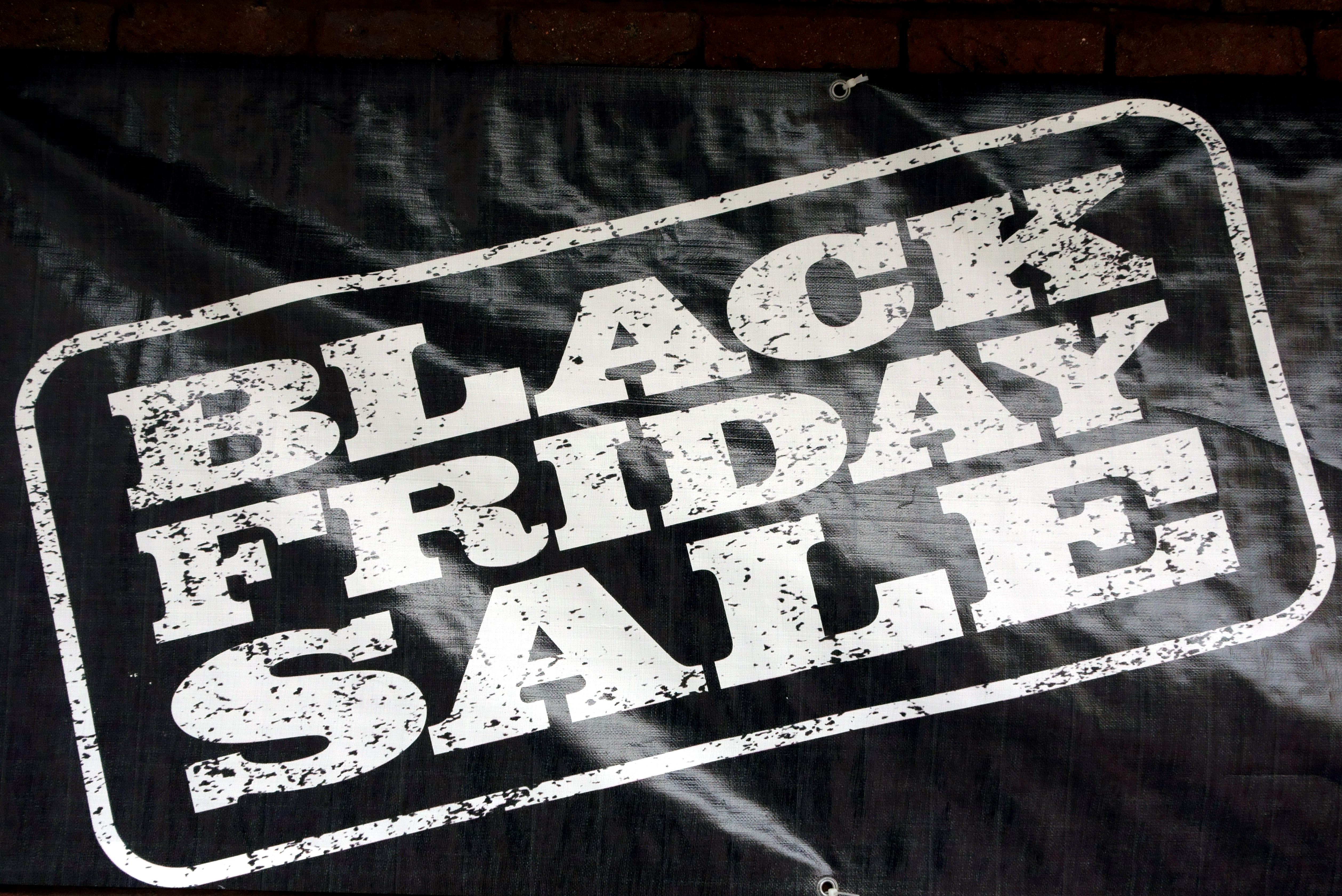 A Black Friday sign