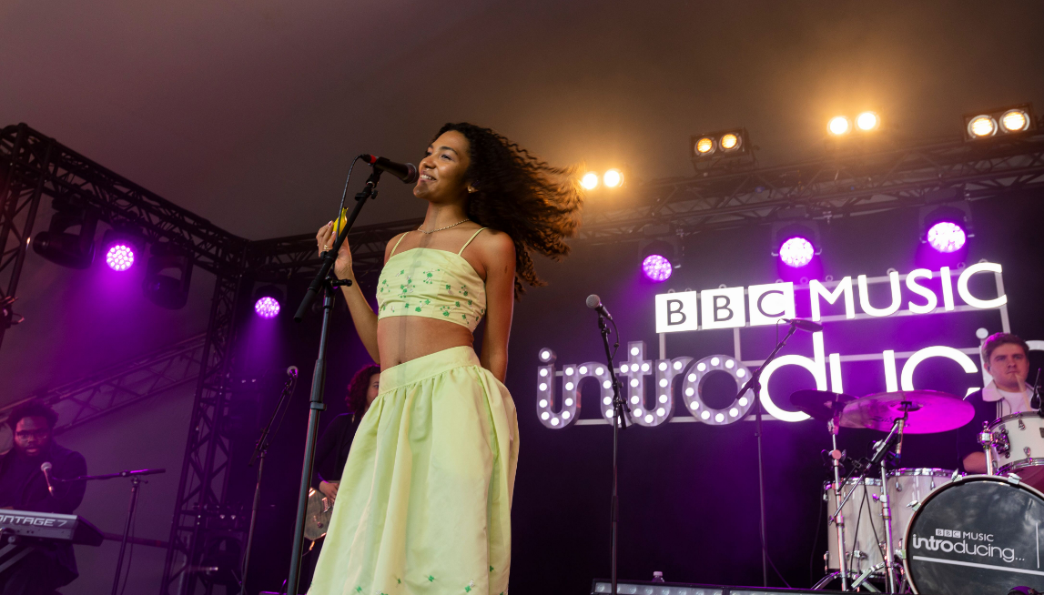 Olivia Dean wins top BBC music prize for artists News