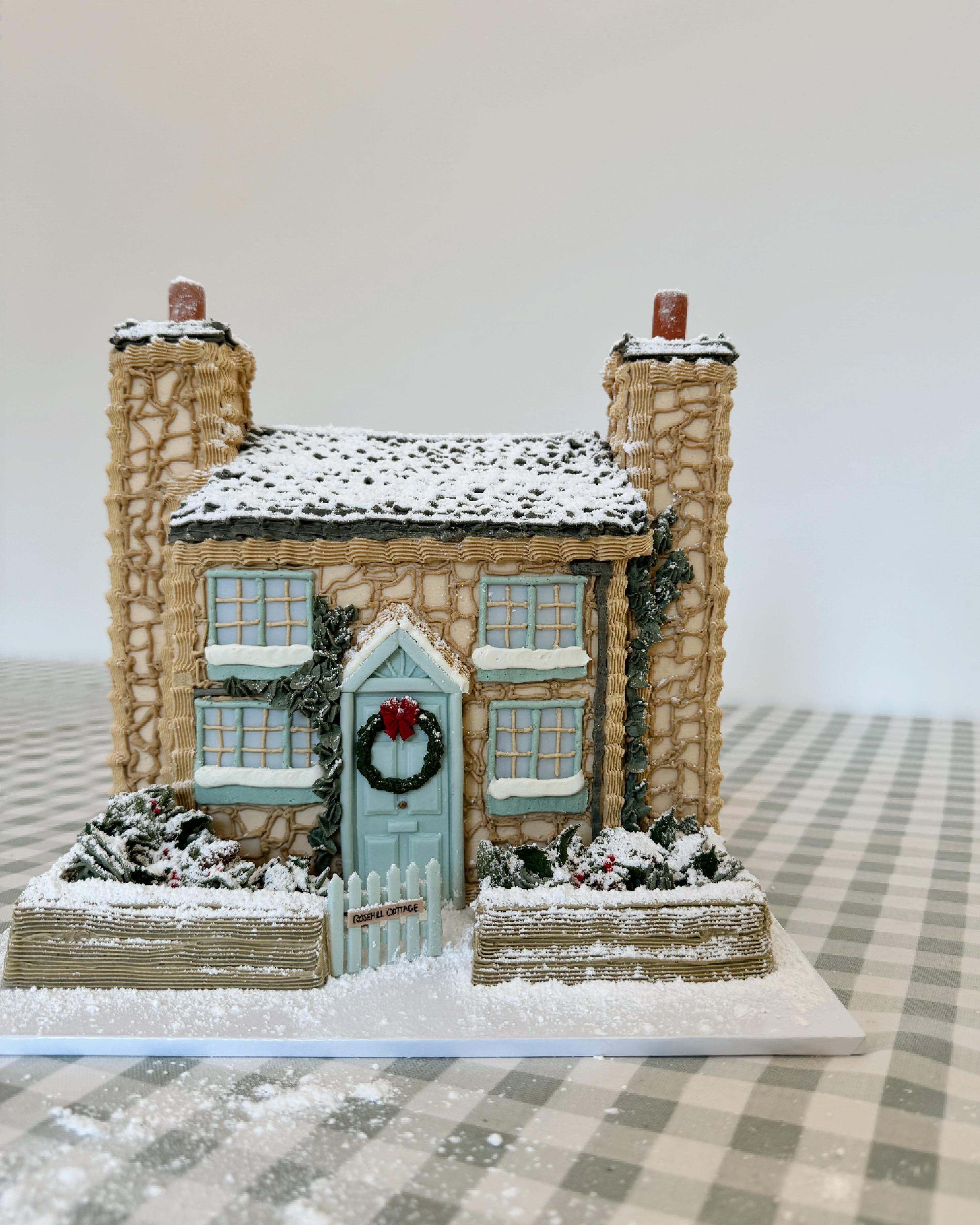 Bridie West's cake which has been designed to look like Rosehill Cottage from the movie The Holiday
