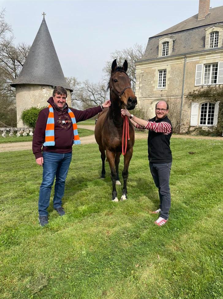 Un De Sceaux with John O'Connell (left) and Jean de la Guillonnière at the Guillonnière farm in France