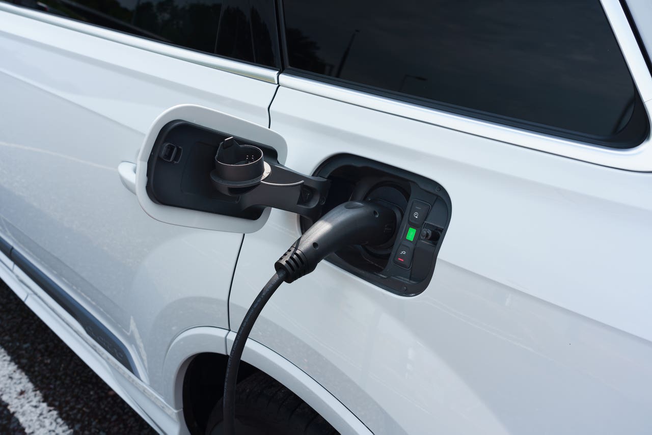 First Drive How does plugin hybrid power change the Audi Q7