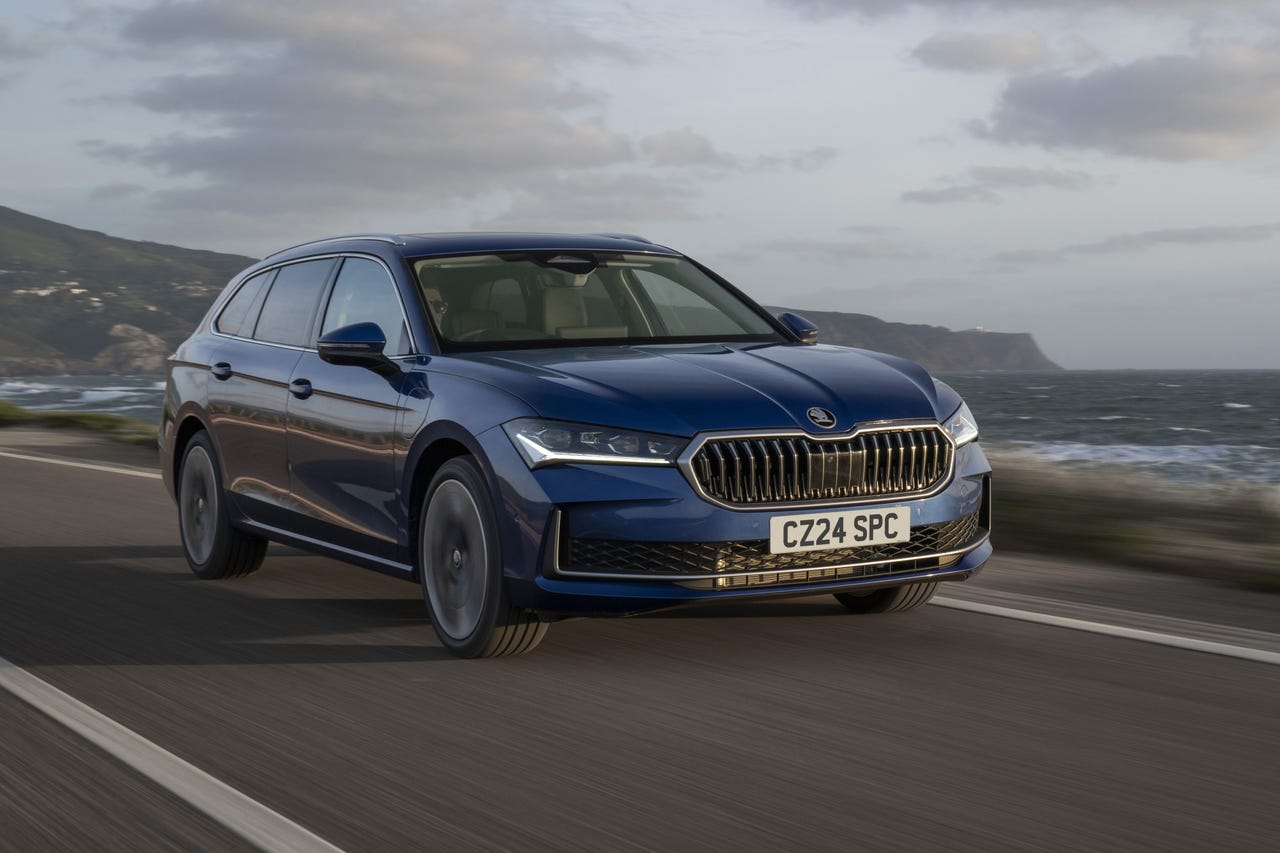 Skoda reveals prices and specifications for the new 2024 Superb ...