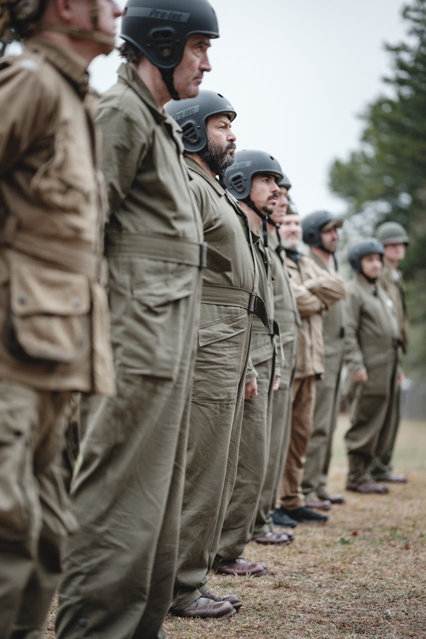 Band Of Brothers star hopes to honour soldiers with D-Day parachute ...