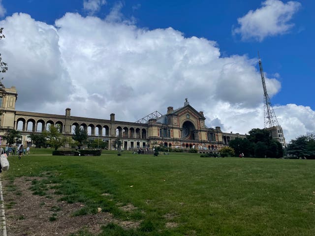 Female engineering students ready to ‘beat the boys’ at Red Bull ...