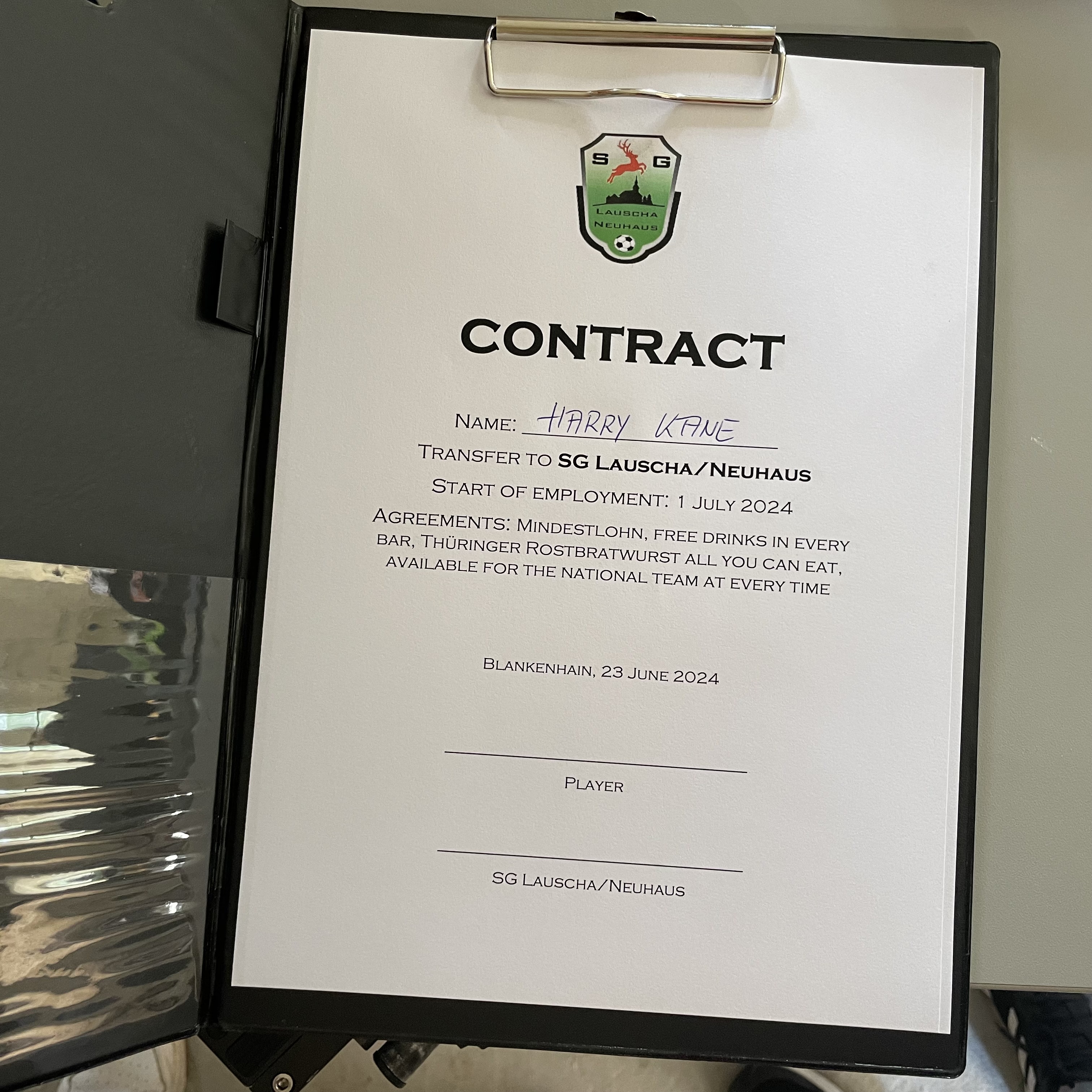Harry Kane's contract offer from SG Lauscha/Neuhaus
