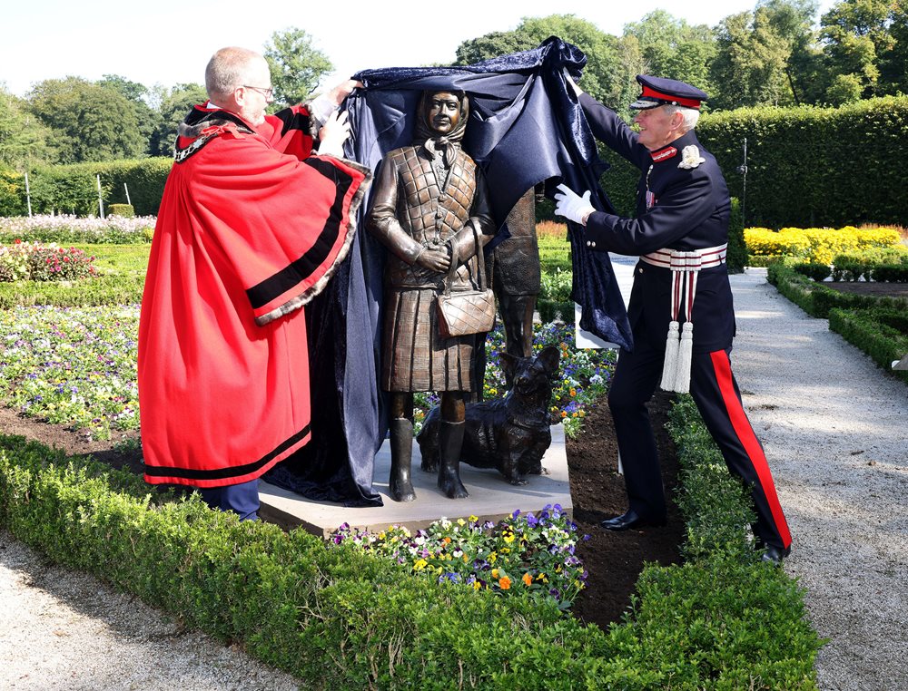 A bronze statue of the late Queen is unveiled in Antrim Castle Gardens