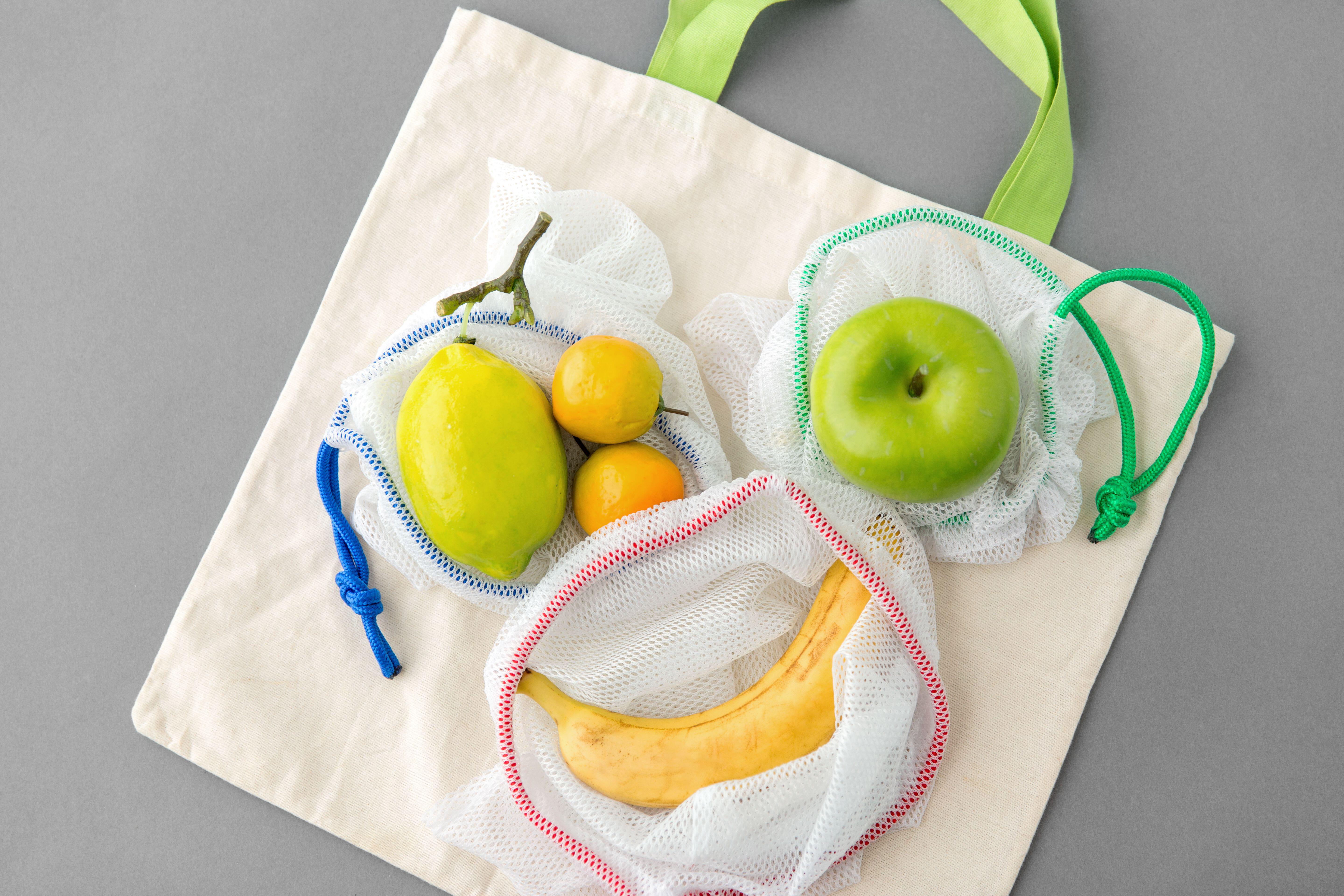 Fruit in reusable bags