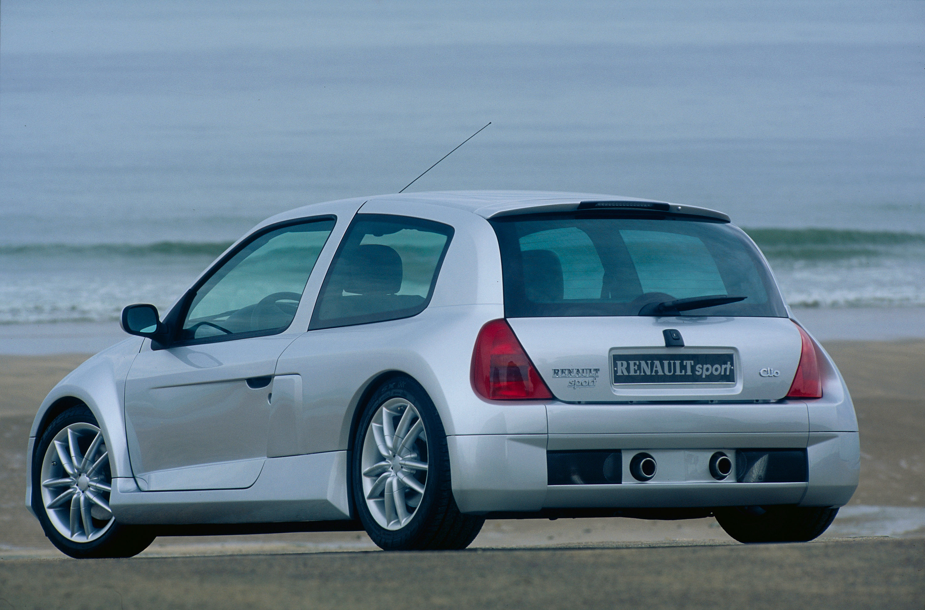 Clio V6