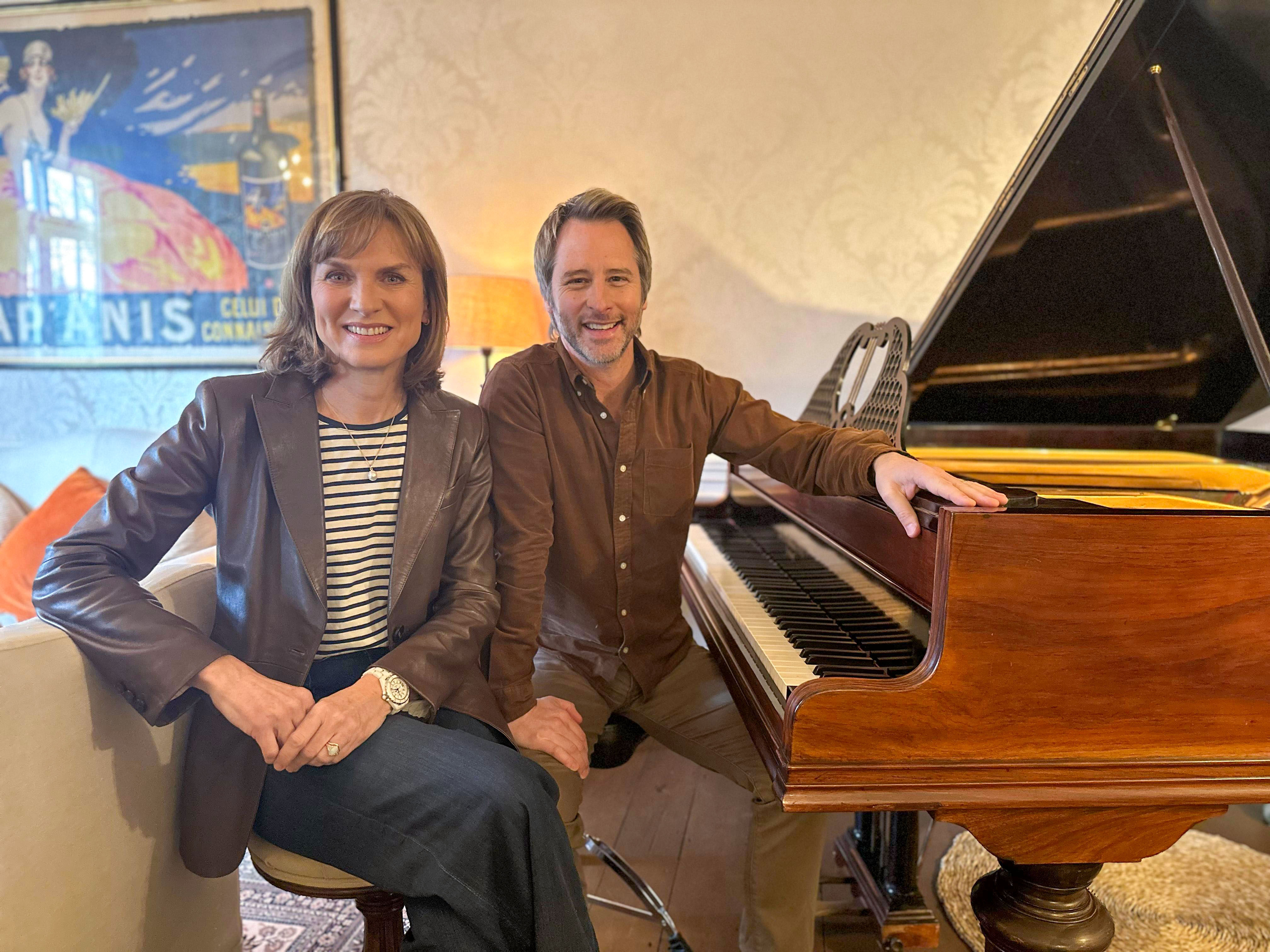 Chesney Hawkes and Fiona Bruce at the piano