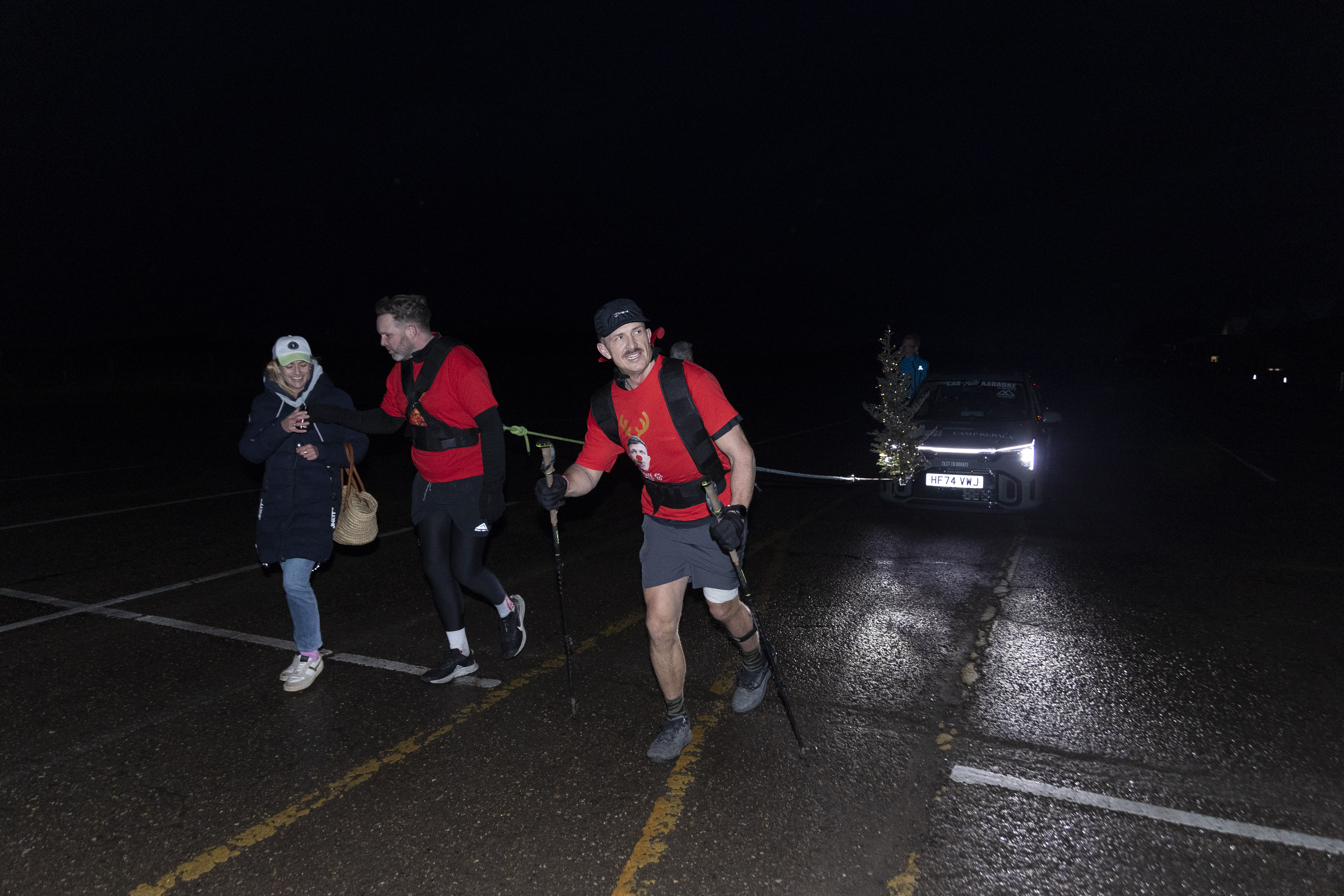 Ed Jackson and Ross Stirling pulling along Kia Picanto