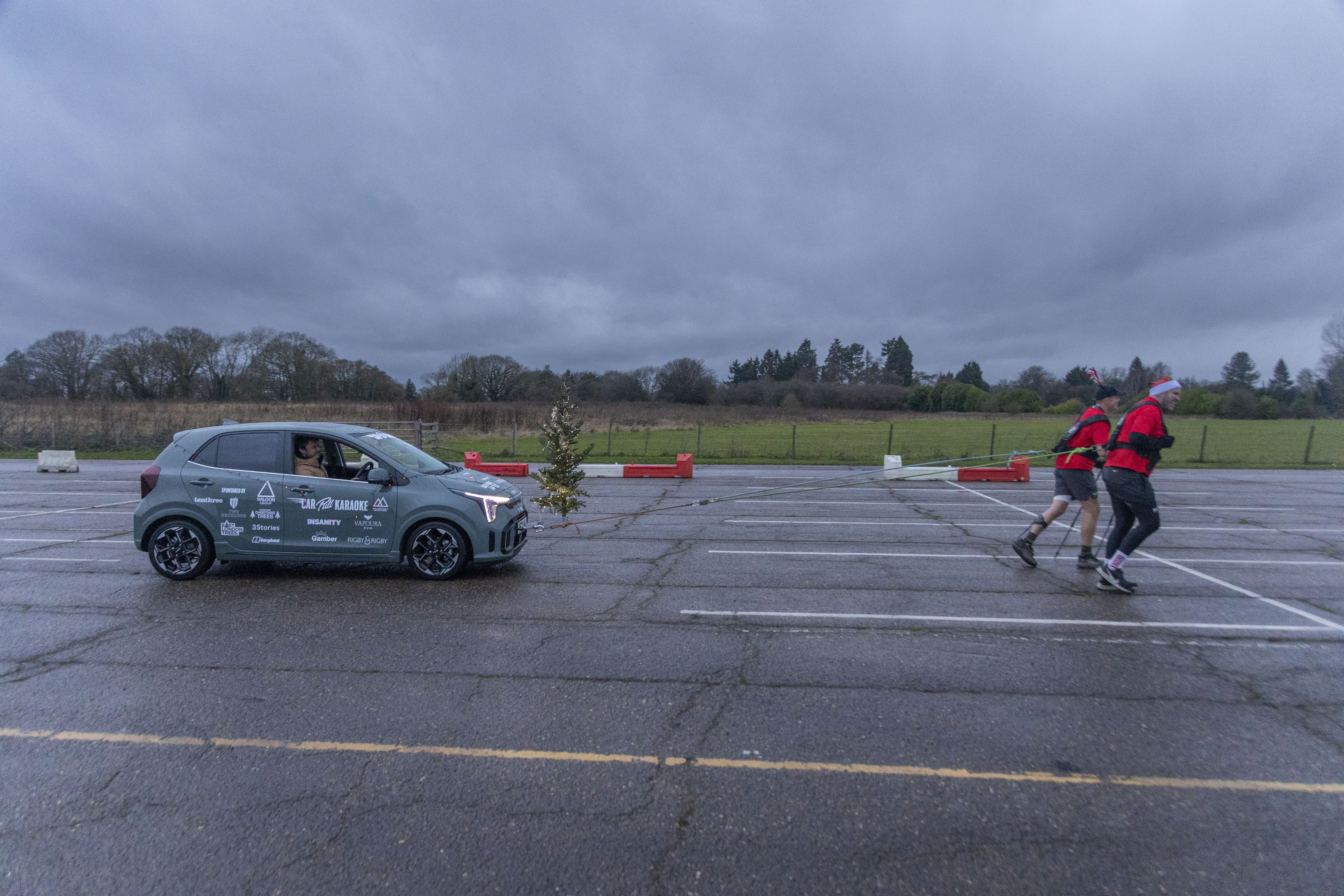 Ed Jackson and Ross Stirling pulling along Kia Picanto