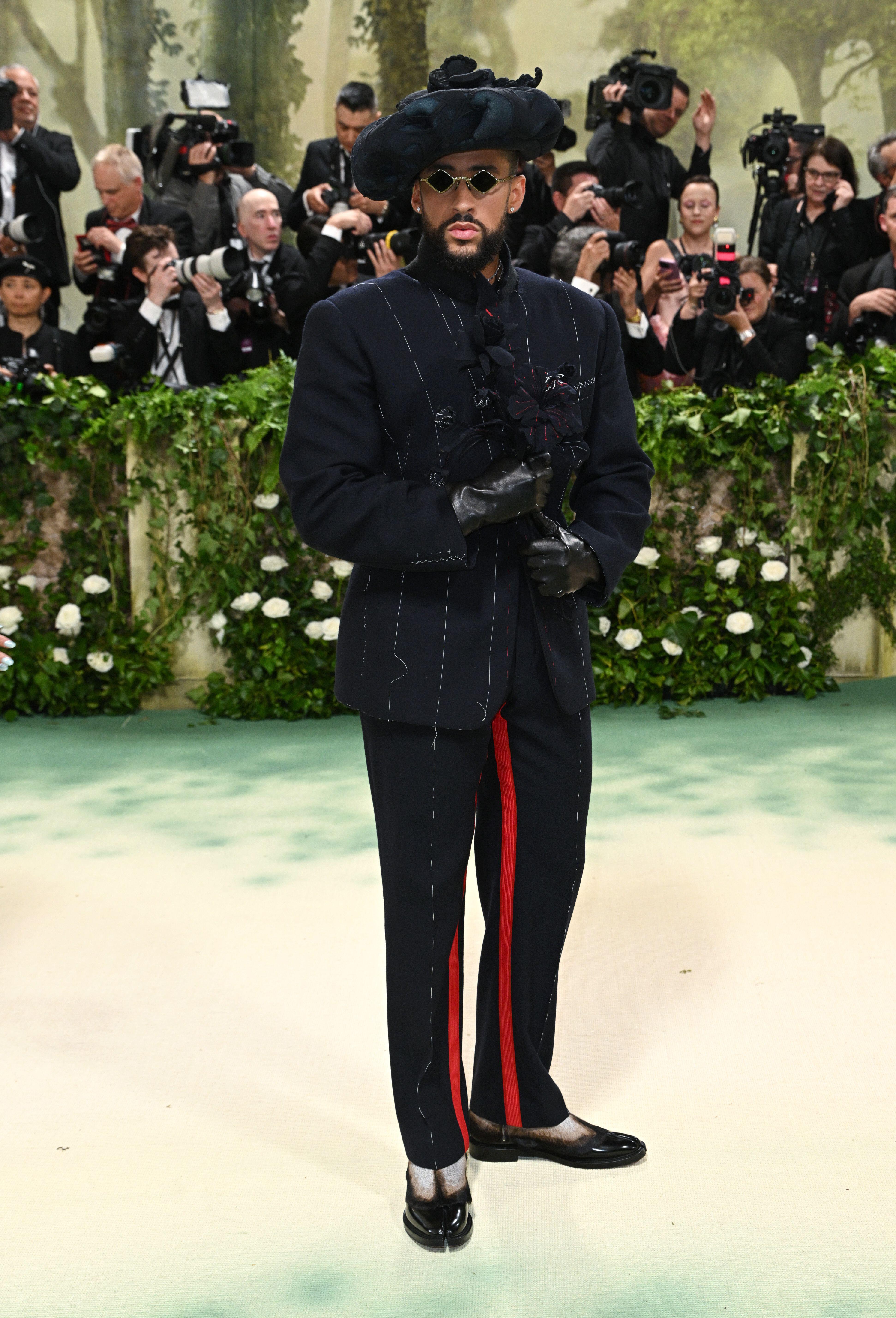 Bad Bunny wears midnight blue suit on red carpet