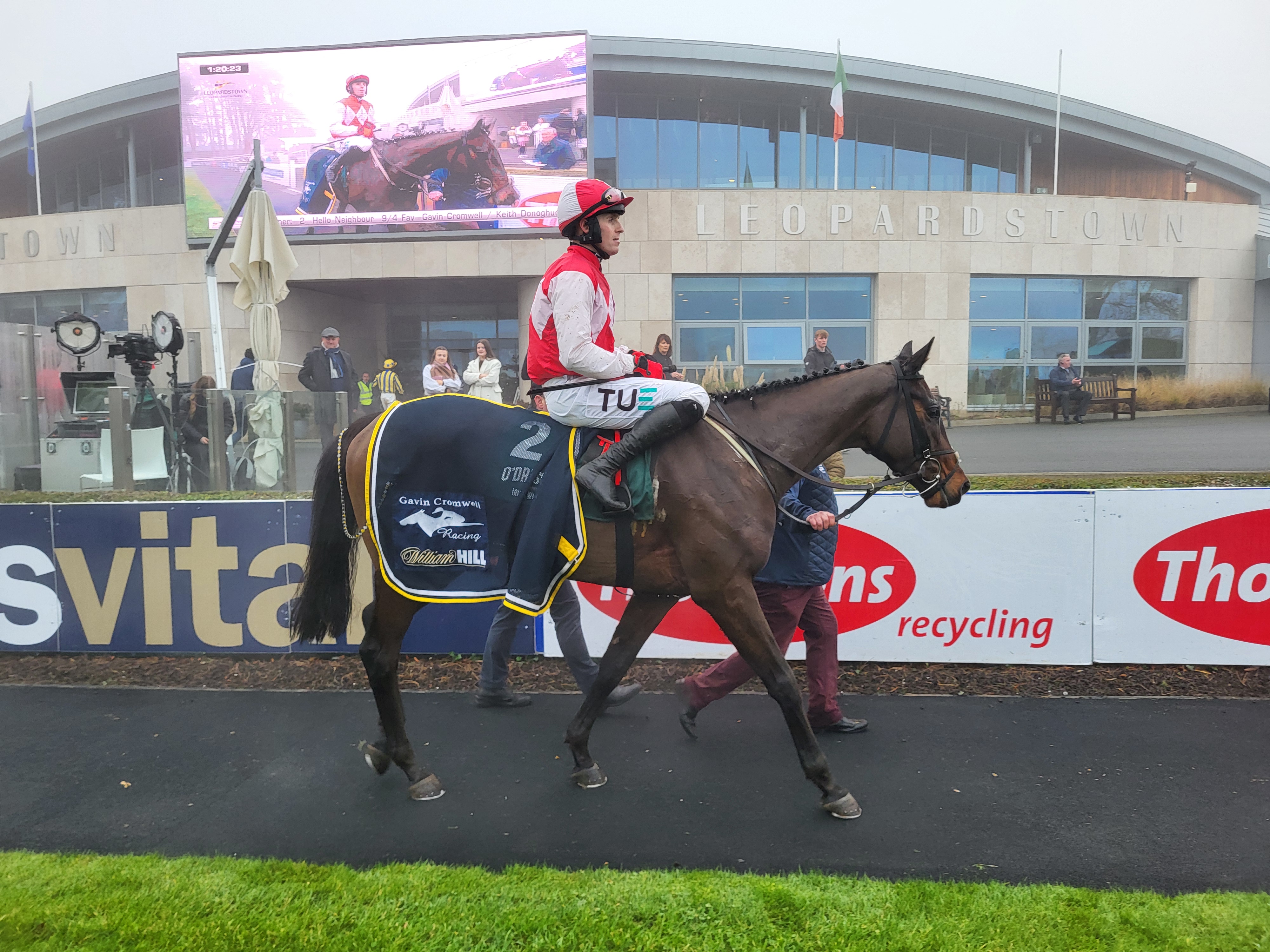 Hello Neighbour returns to the Leopardstown winner's enclosure 