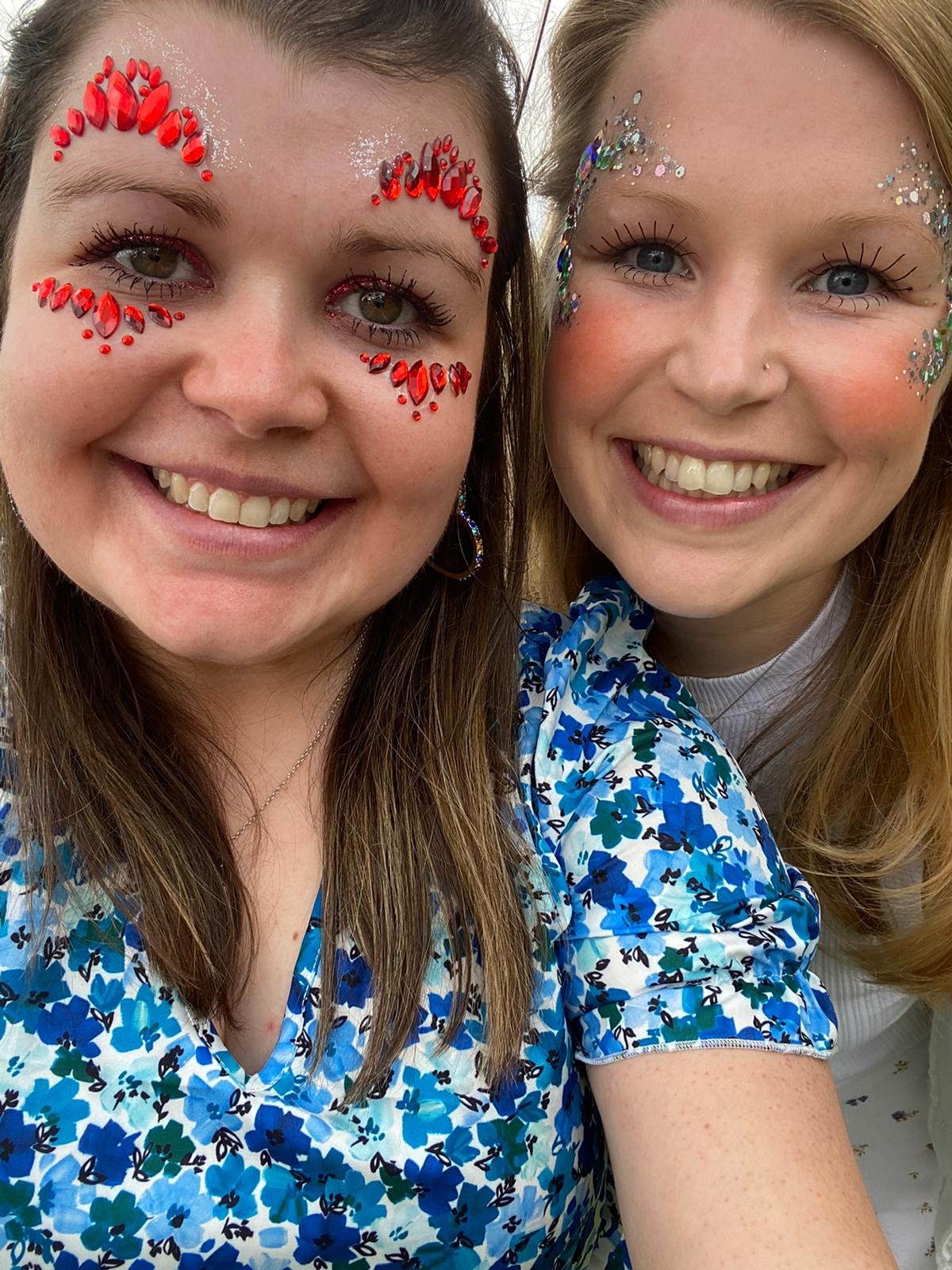 Dena Collins with her older sister Clare (right)