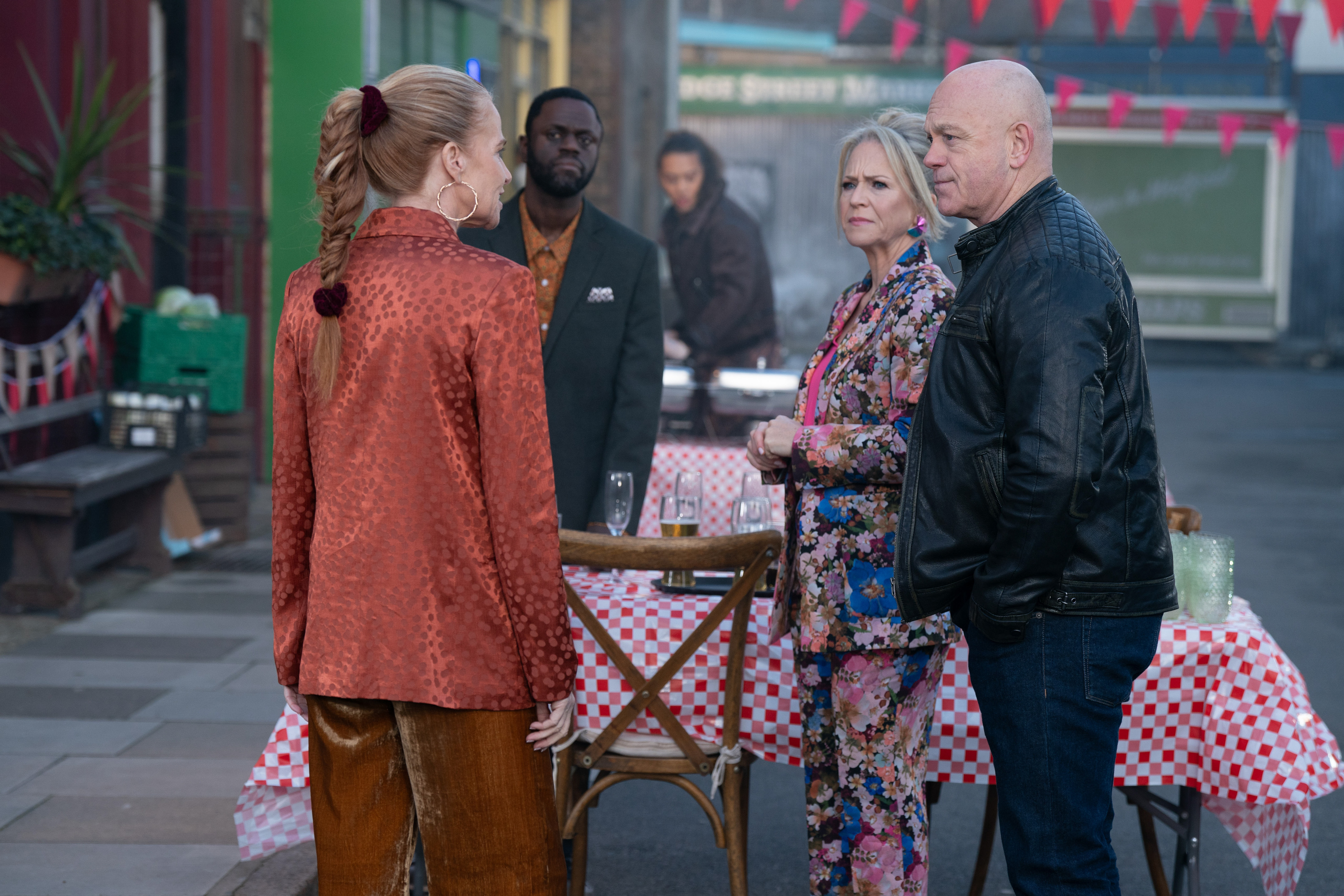 EastEnders,17-02-2025,7068,Bianca Jackson (PATSY PALMER);Kojo (DAYO KOLEOSHO);Linda Carter (KELLIE BRIGHT);Grant Mitchell (ROSS KEMP),***EMBARGOED UNTIL TUE 11th FEB 2025***,BBC PUBLIC SERVICE,Jack Barnes/Kieron McCarron