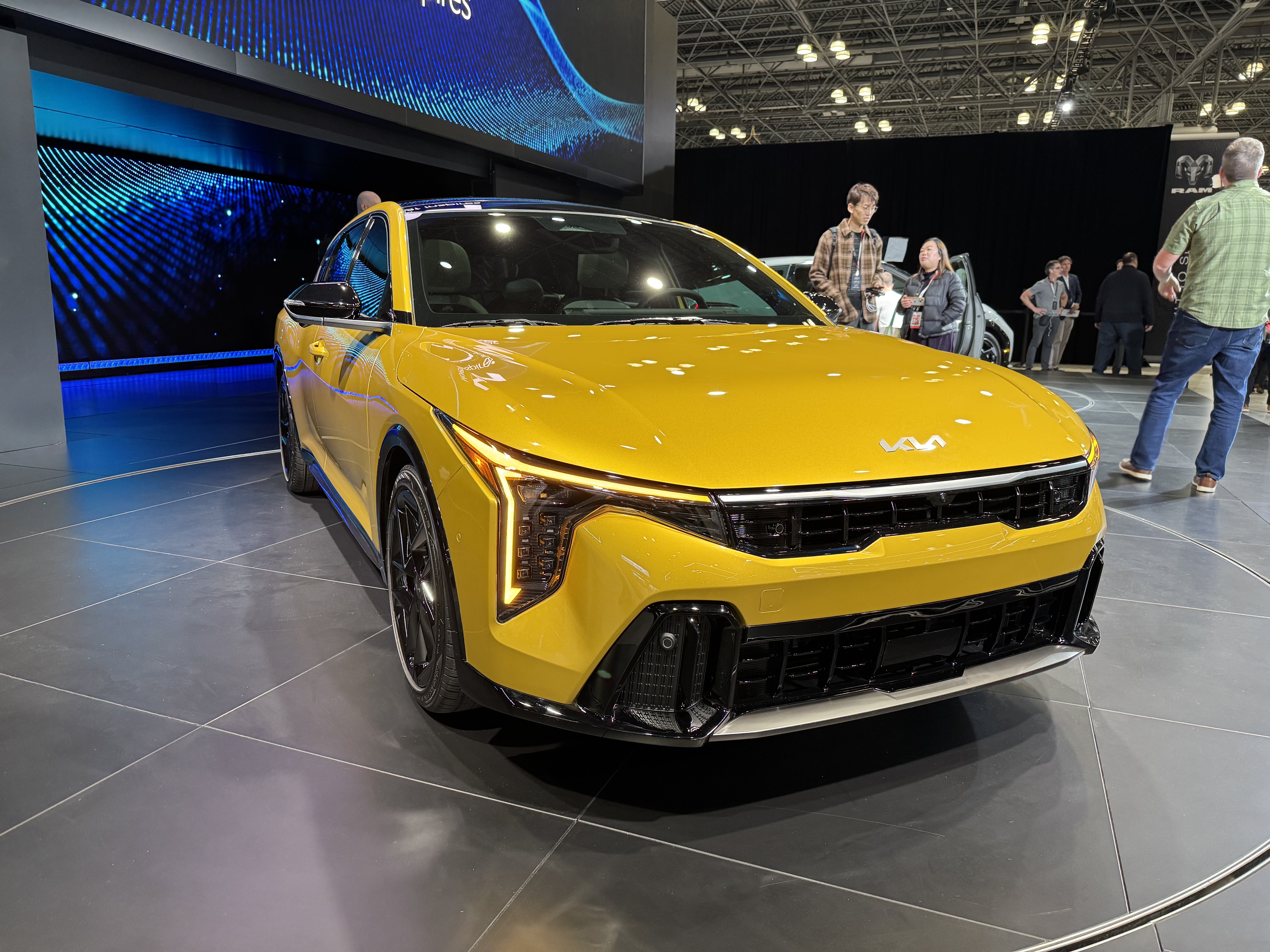 Kia K4
