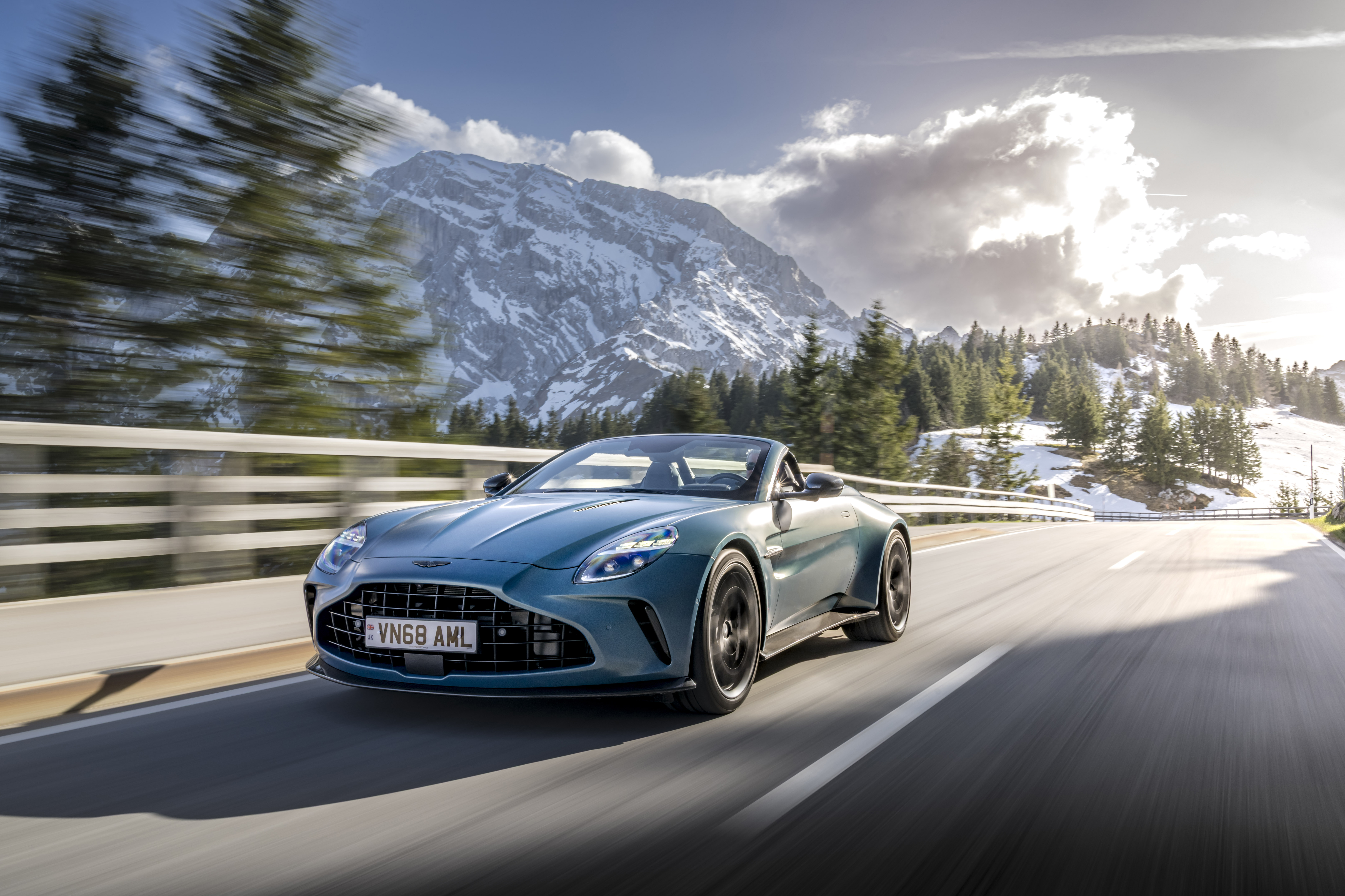 Aston Martin Vantage Roadster