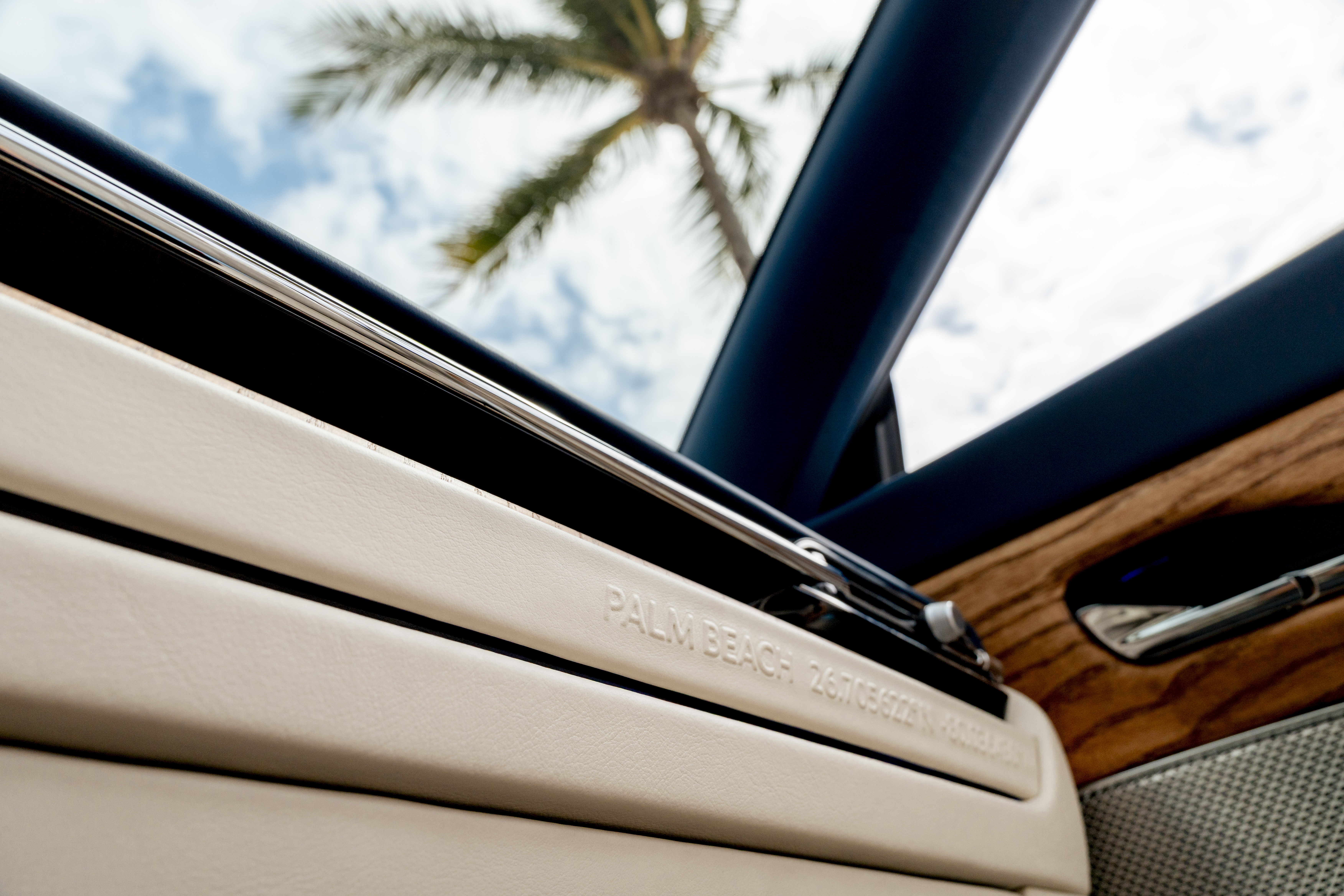 Aston Martin Palm Beach DB12 Volante