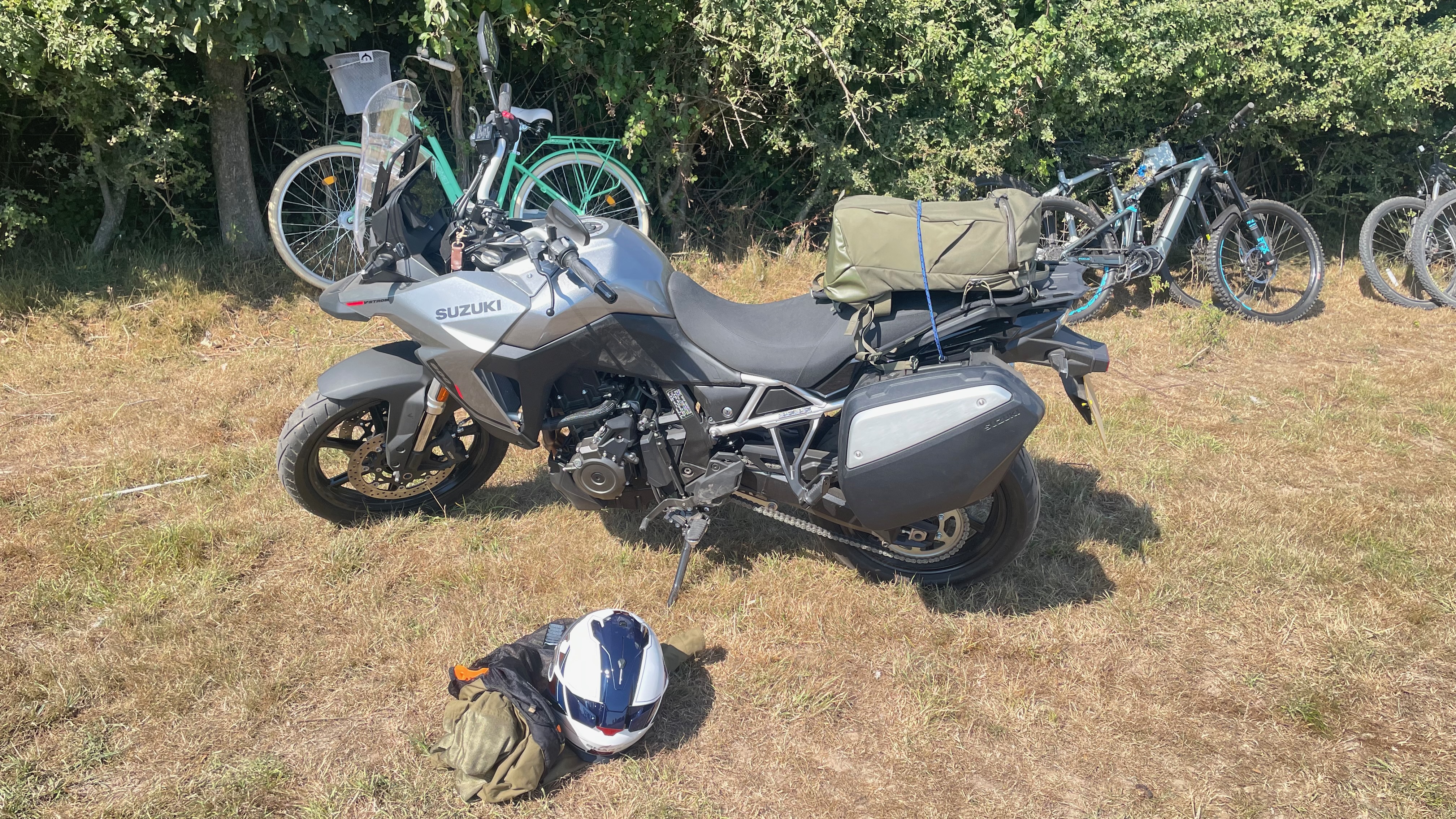 Suzuki V-Strom 800RE