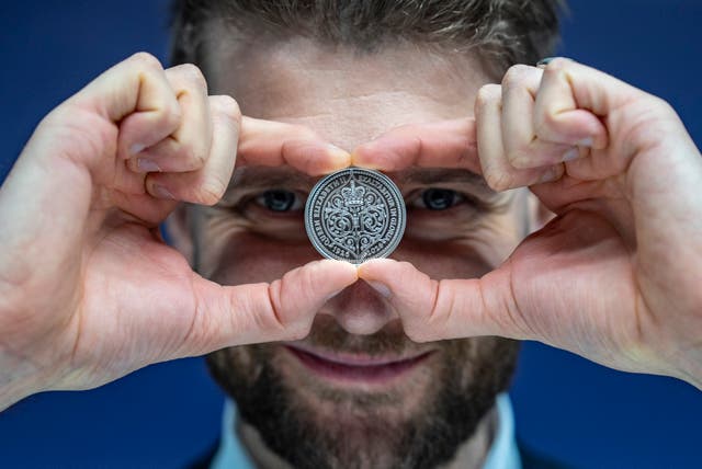 Queen Elizabeth II and British Grand Prix celebrated in 2026 coin ...