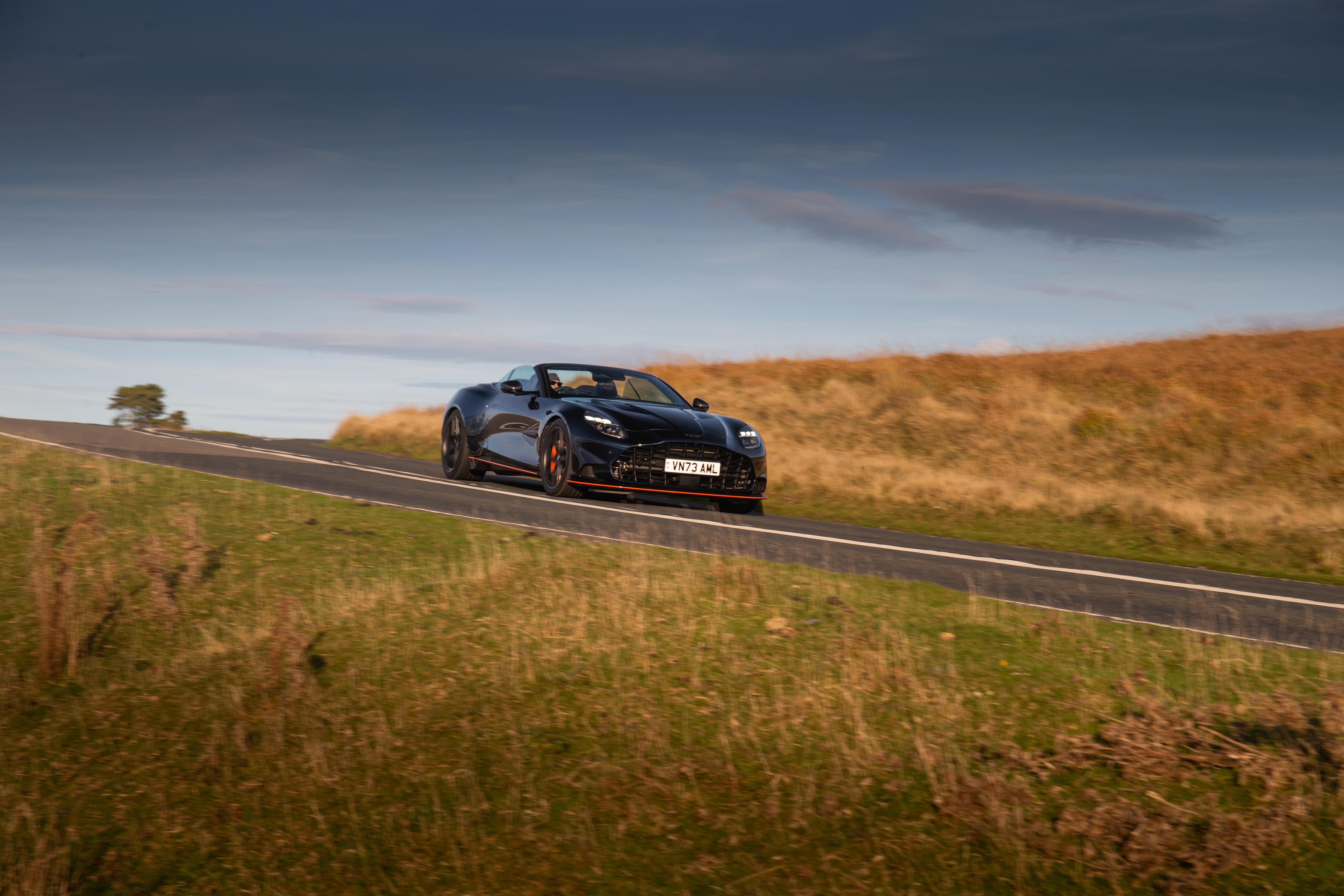 Aston Martin Vanquish Volante