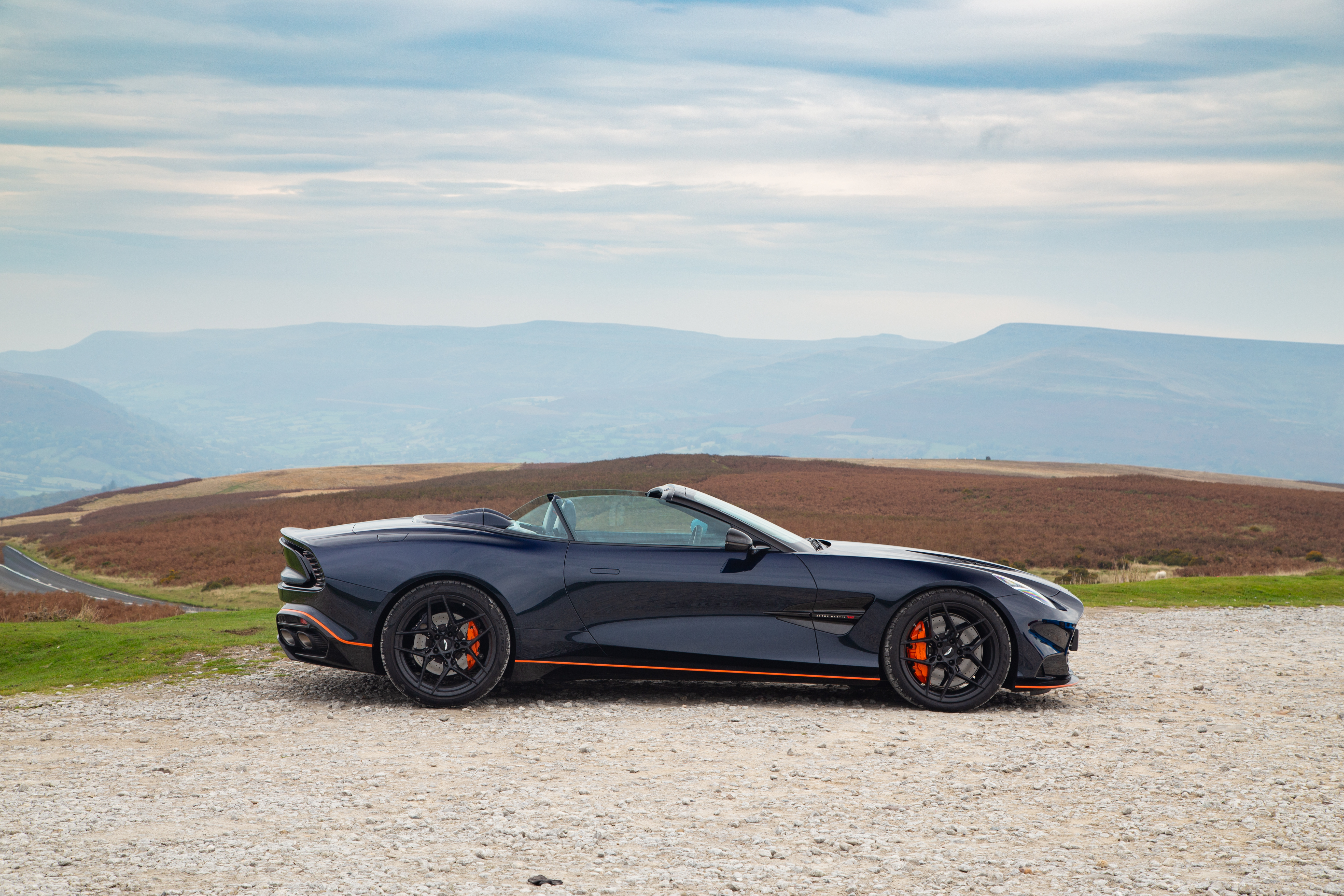 Aston Martin Vanquish Volante