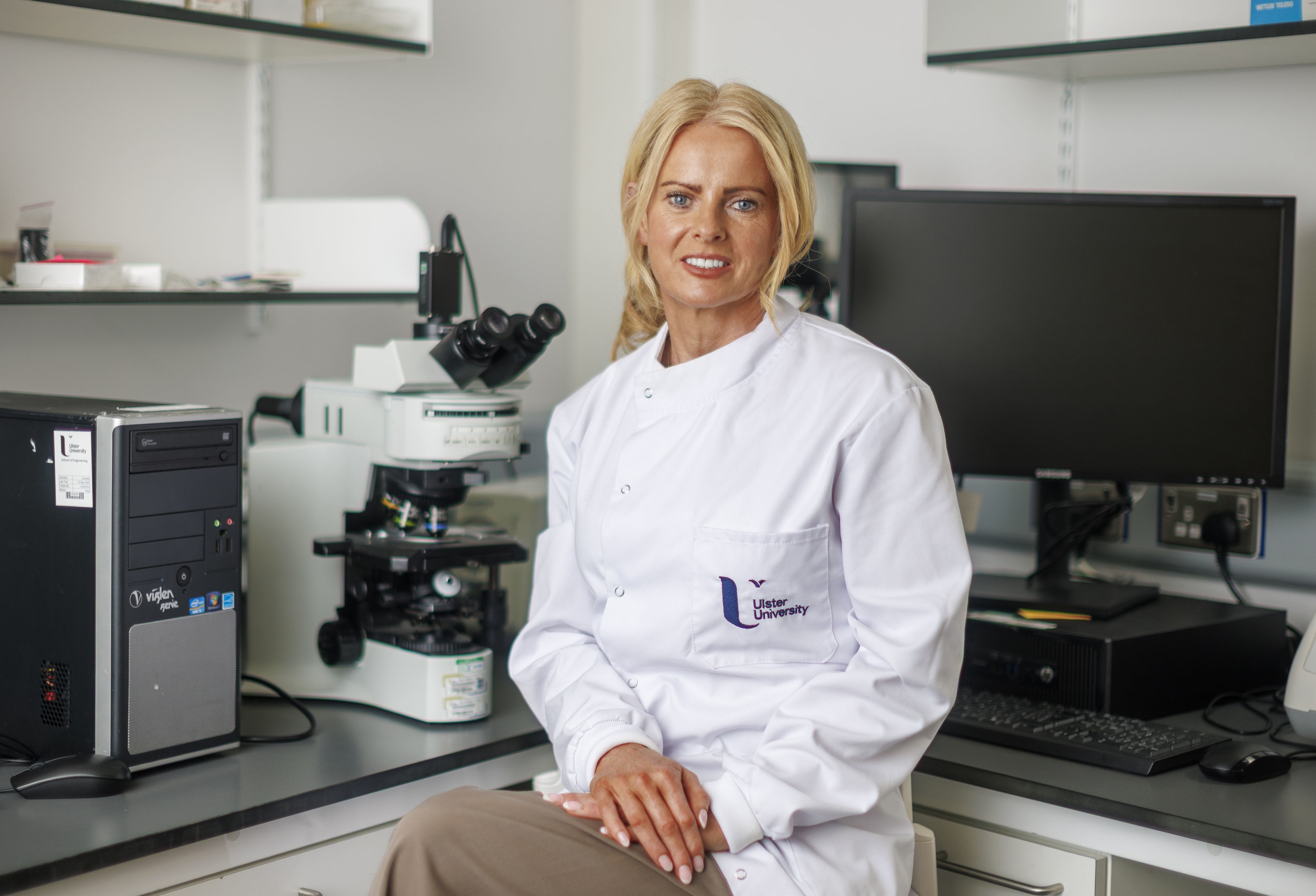 Prof Tara Moore in her lab