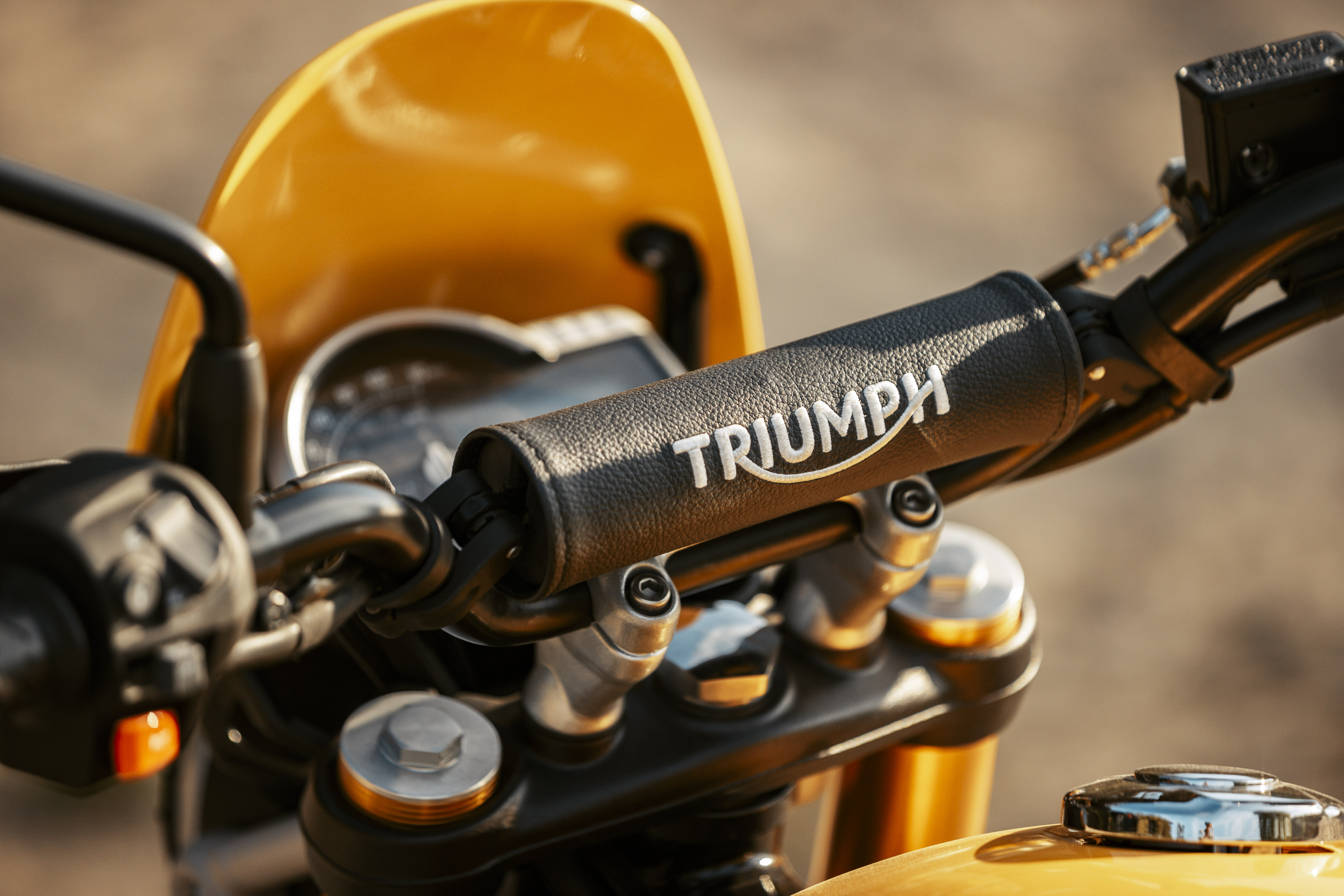Triumoh Scrambler 400 XC