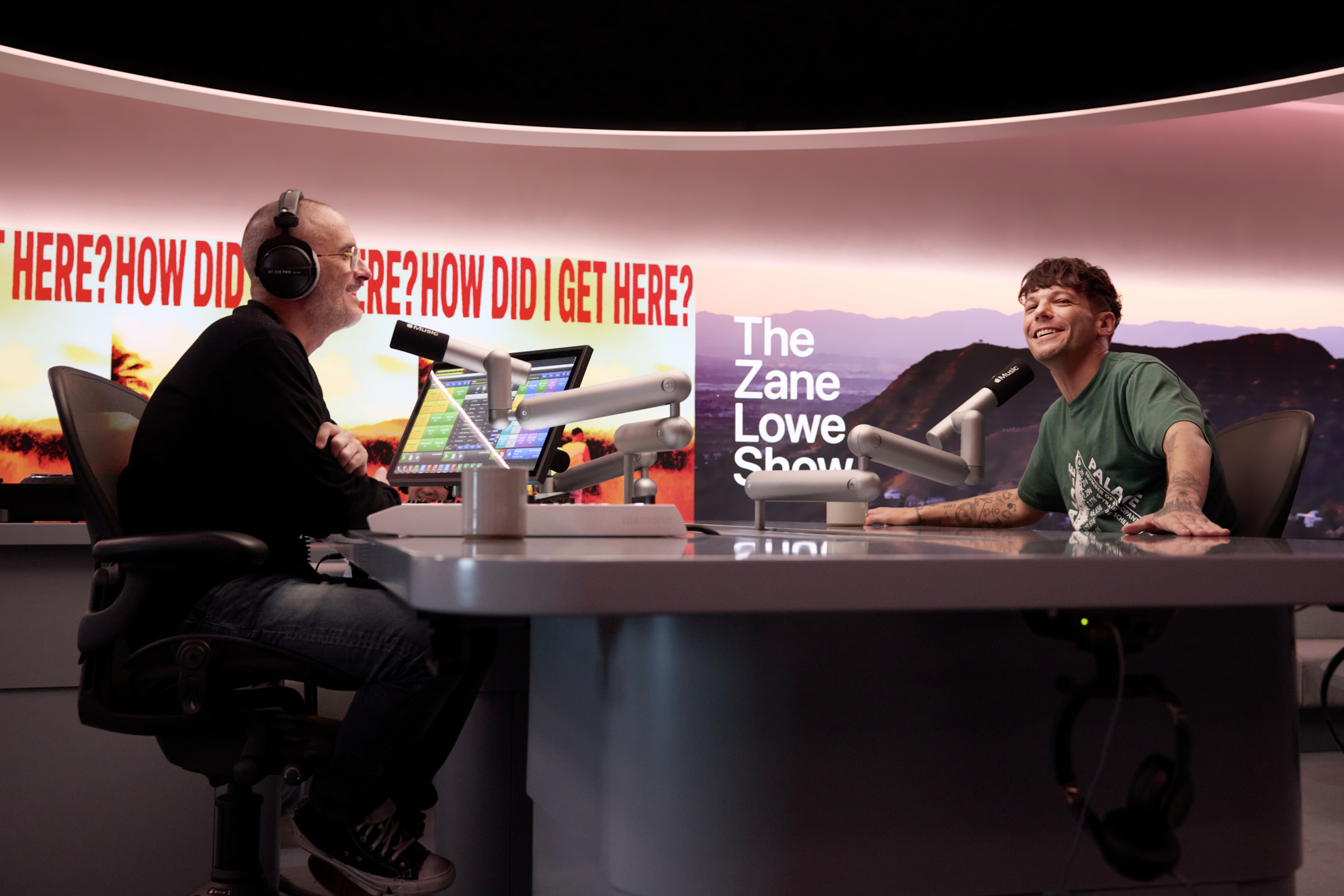 Zane Lowe Louis Tomlinson