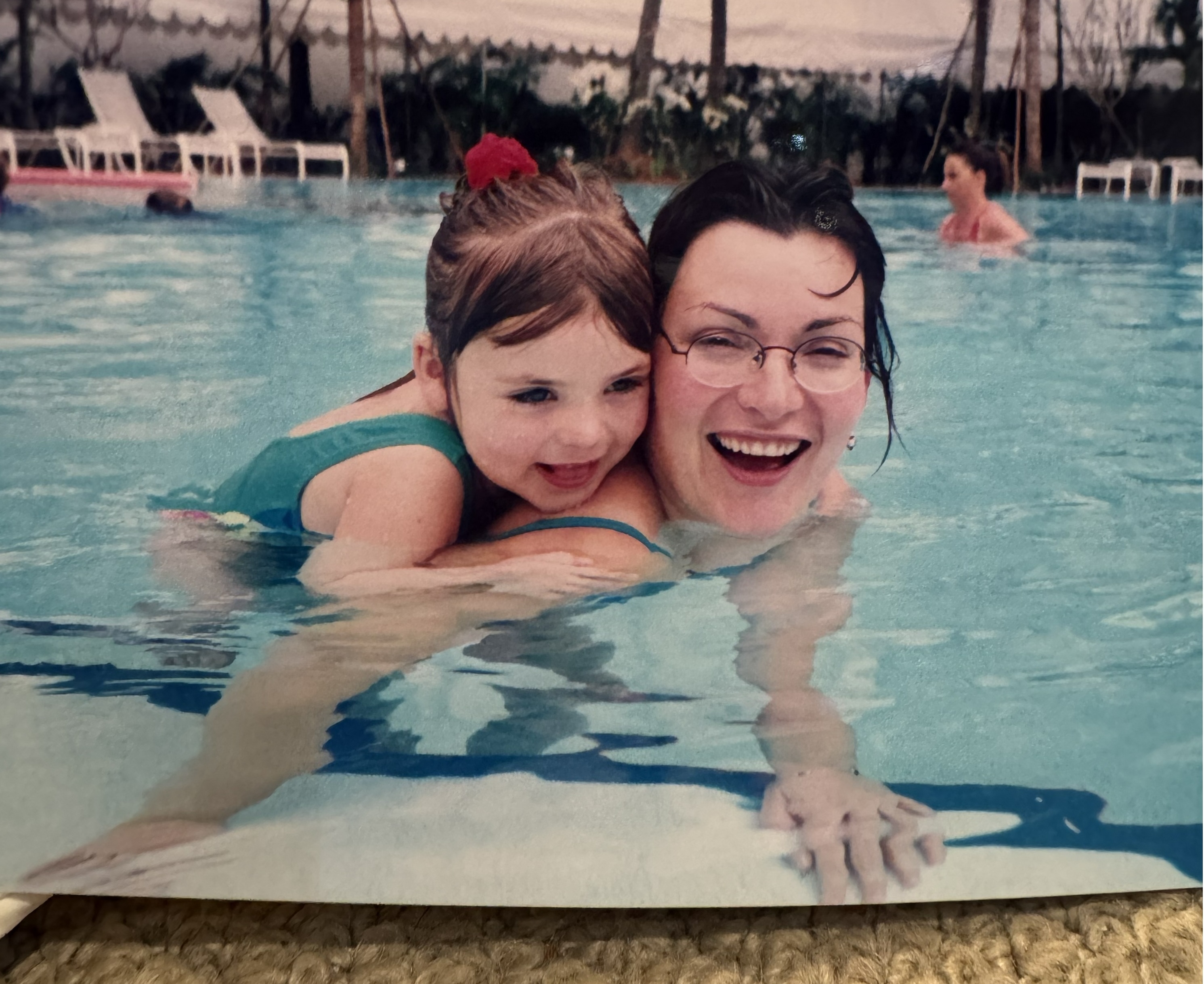 Lorraine Kelly and her daughter Rosie on holiday in 1998 (Rosie Kelly Smith/PA)