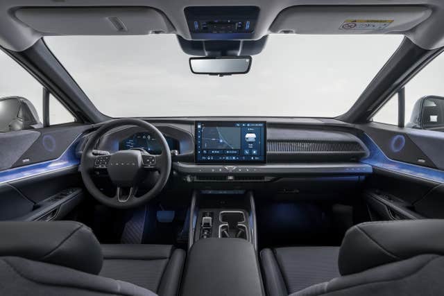 Lexus TZ aims to be a six-seat ‘Driving Lounge’ on wheels