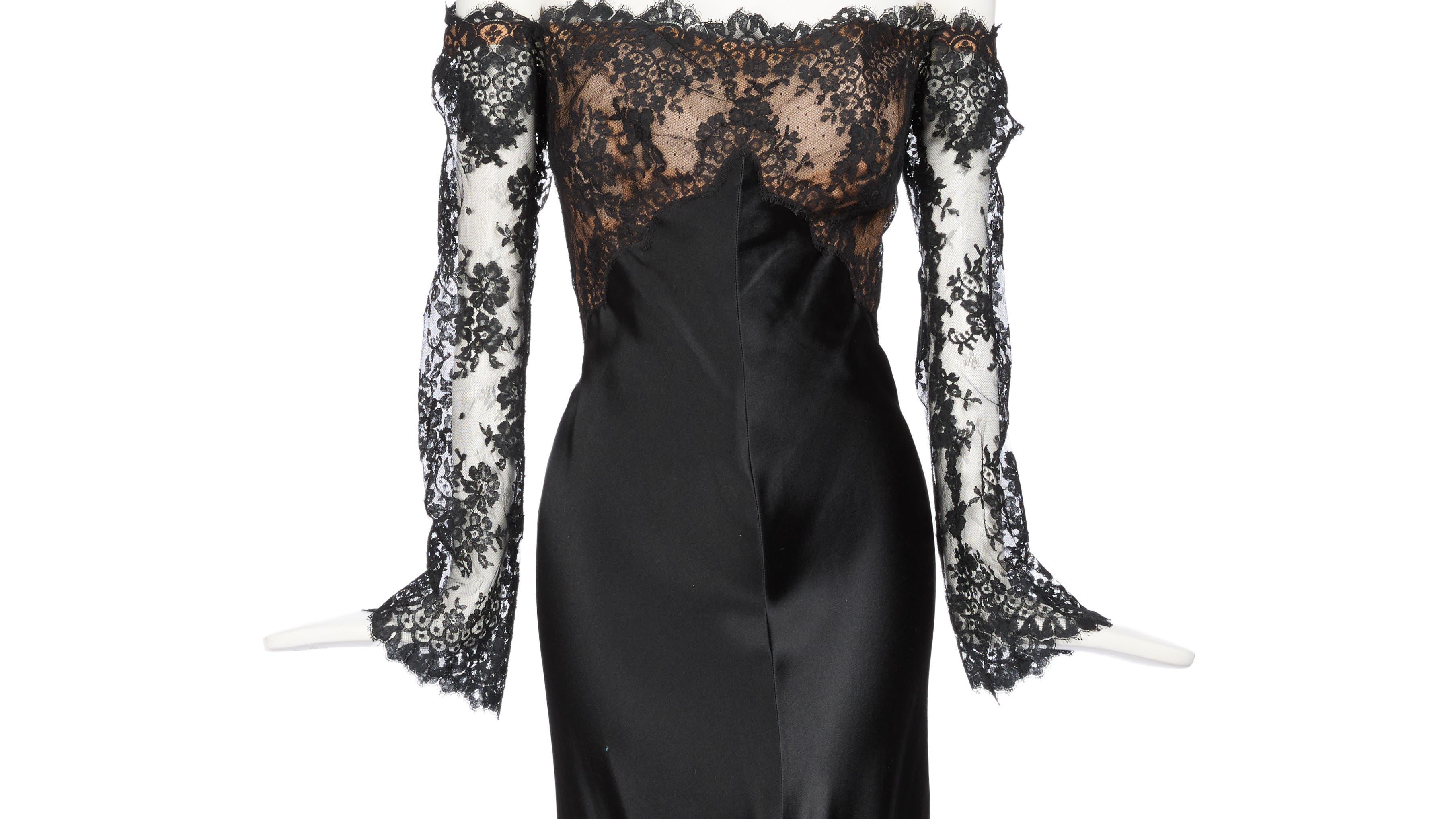 Hollywood star Ann-Margret's gown worn by Sabrina Carpenter headed for auction - PA Media Hollywood star Ann-Margret's gown worn by Sabrina Carpenter headed for auction - PA Media
