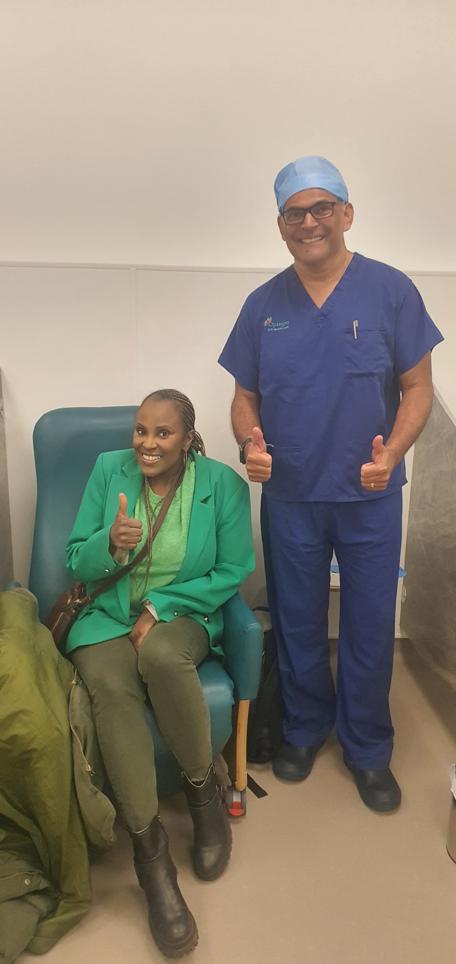 Kelle with one of the surgeons at Optegra 