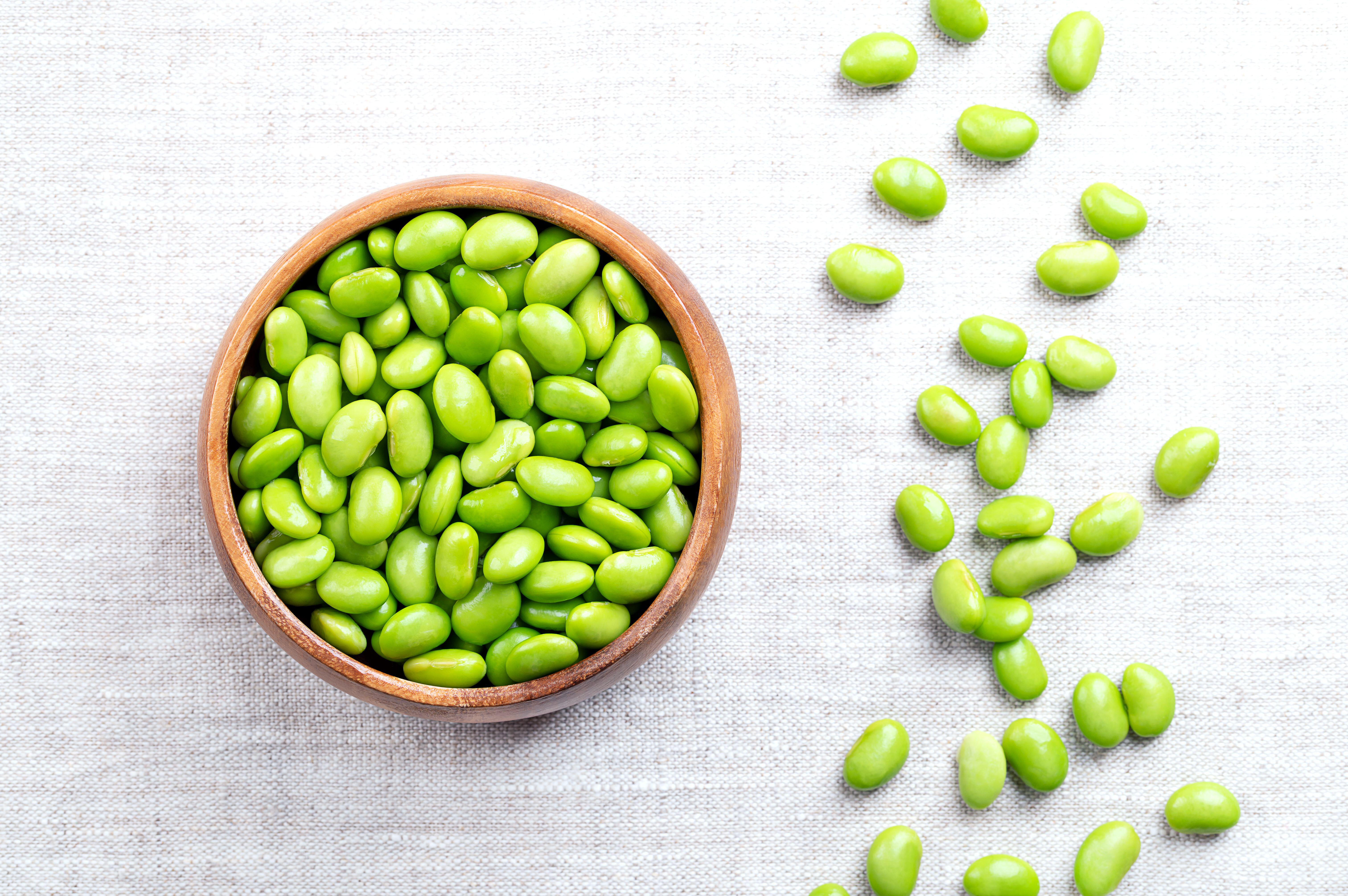  Edamame beans in a wooden bowl