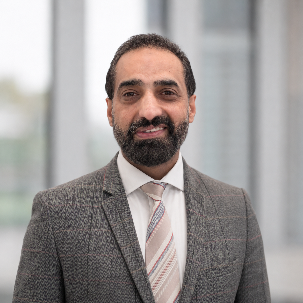 Headshot of Professor Arshad Rather