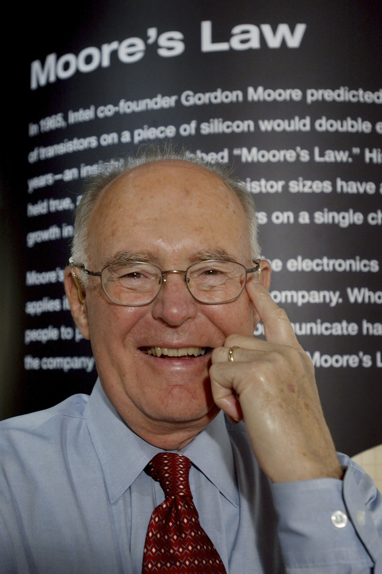 Intel Co-founder Gordon Moore Dies Aged 94