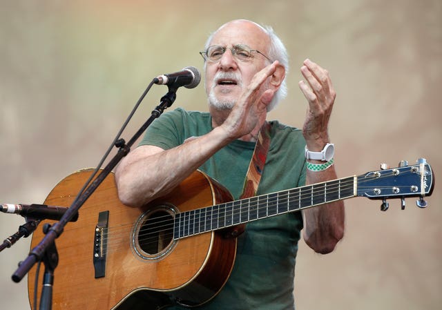 Peter Yarrow performing in 2014