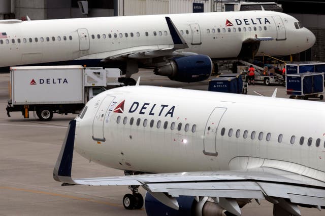 A Delta branded plane