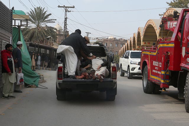 Bomb attack on a mosque in Pakistan